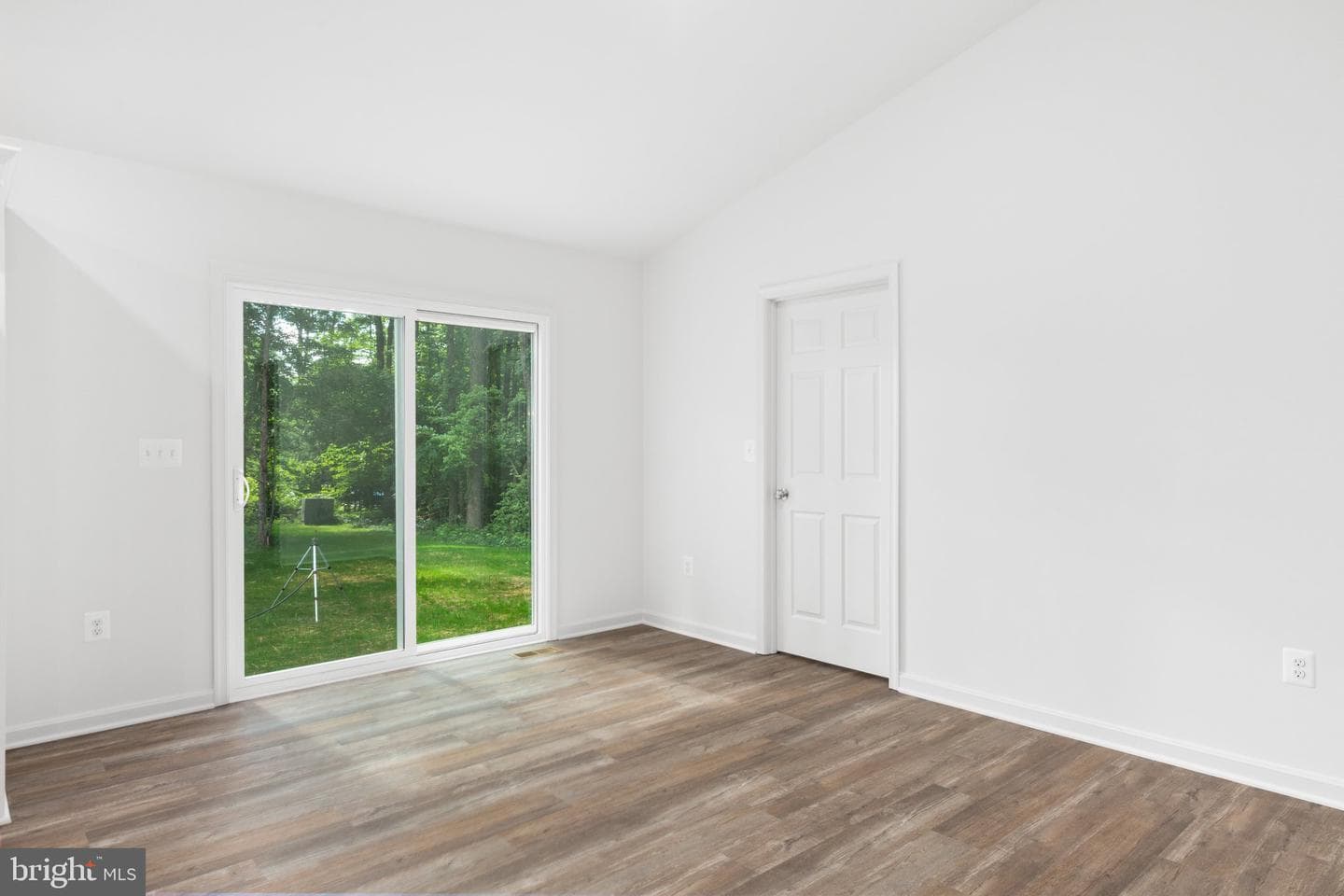 1145 Mathias Point Road photo 18