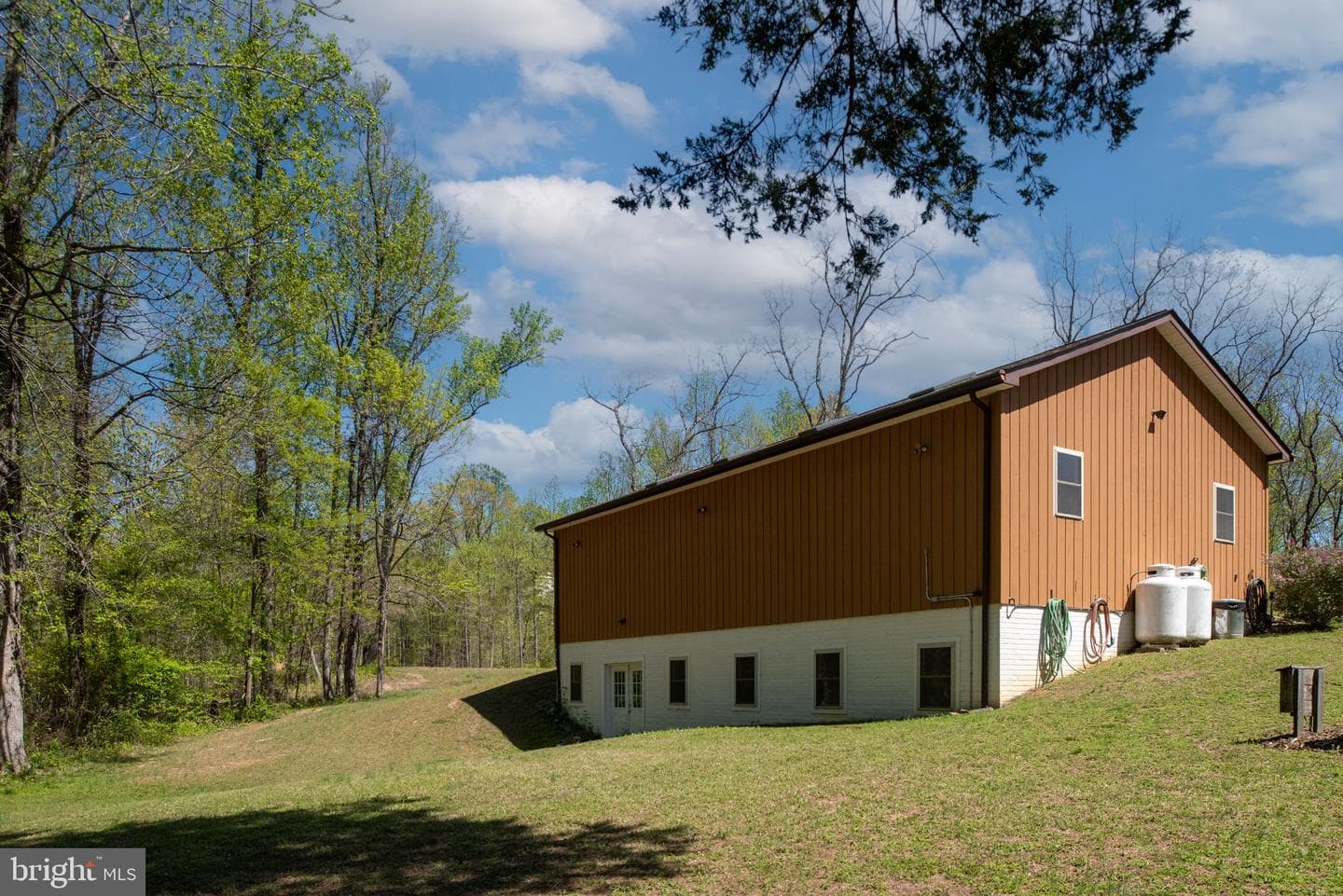 6042 Caledon Road photo 68