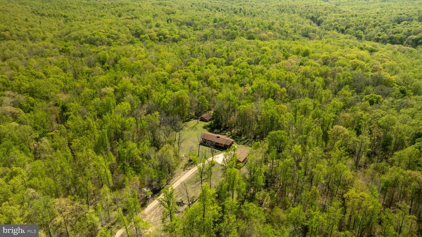 6042 Caledon Road photo 84
