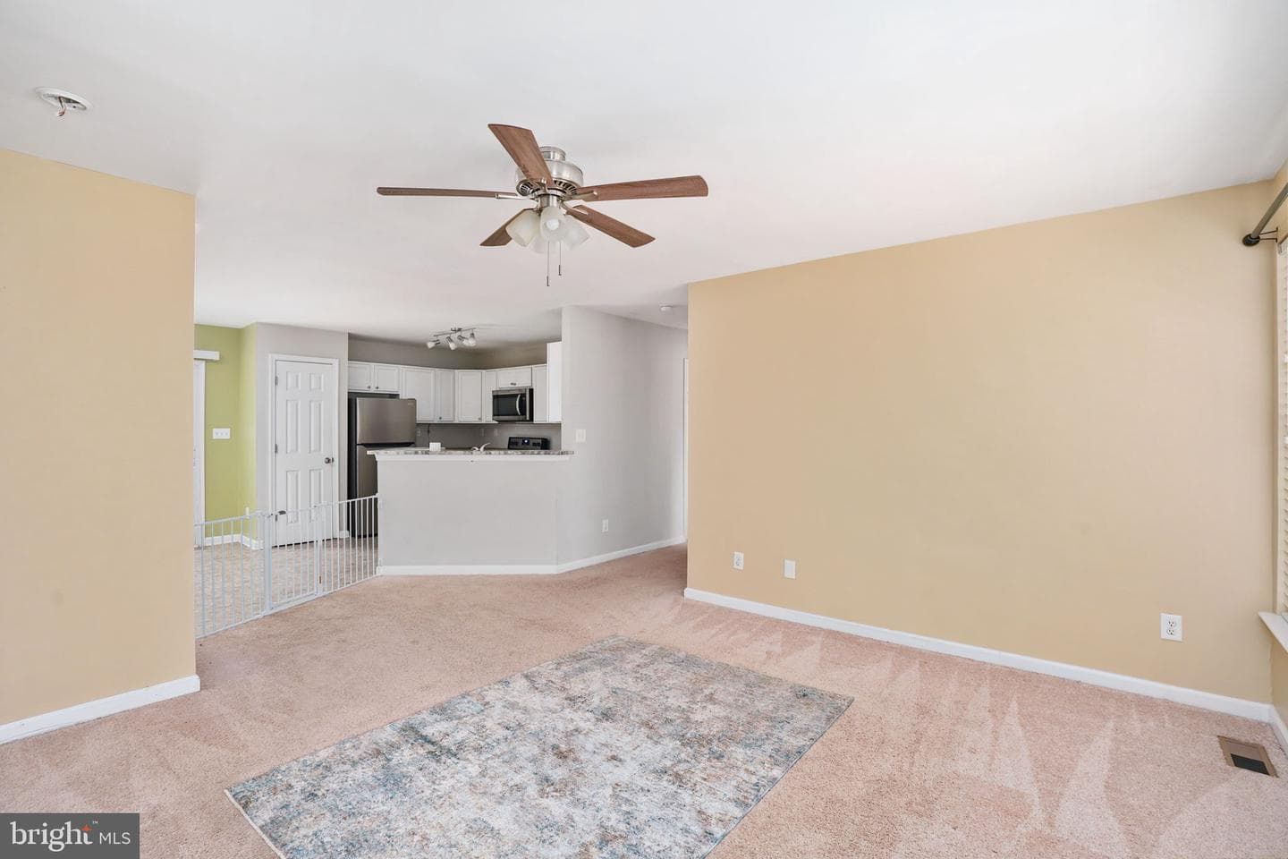 1109 French Court photo 10