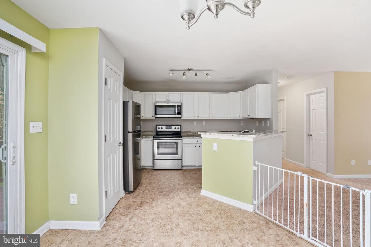 1109 French Court photo 14