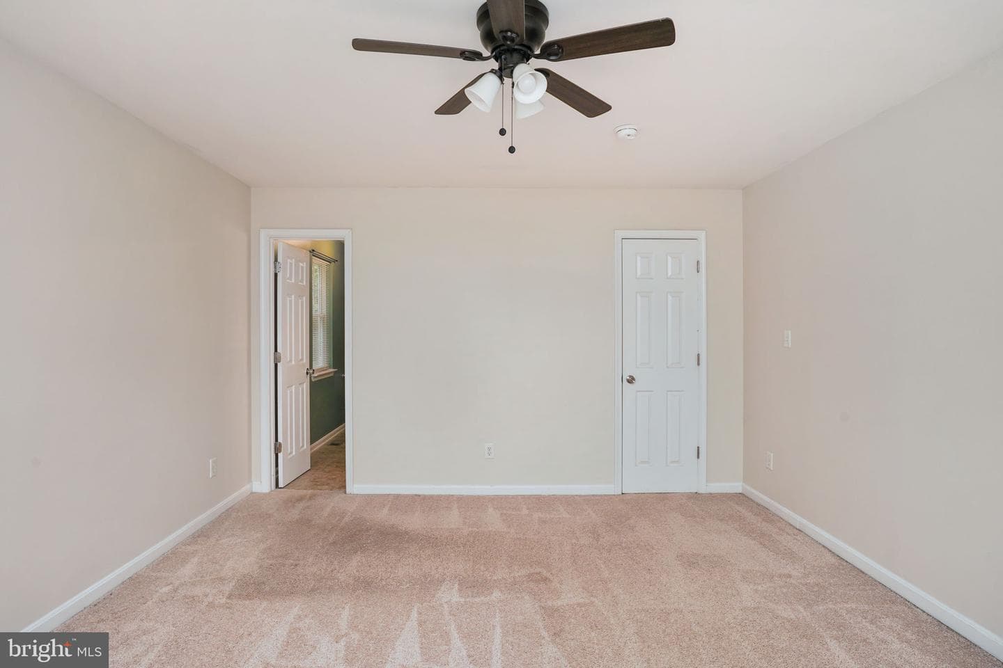 1109 French Court photo 23