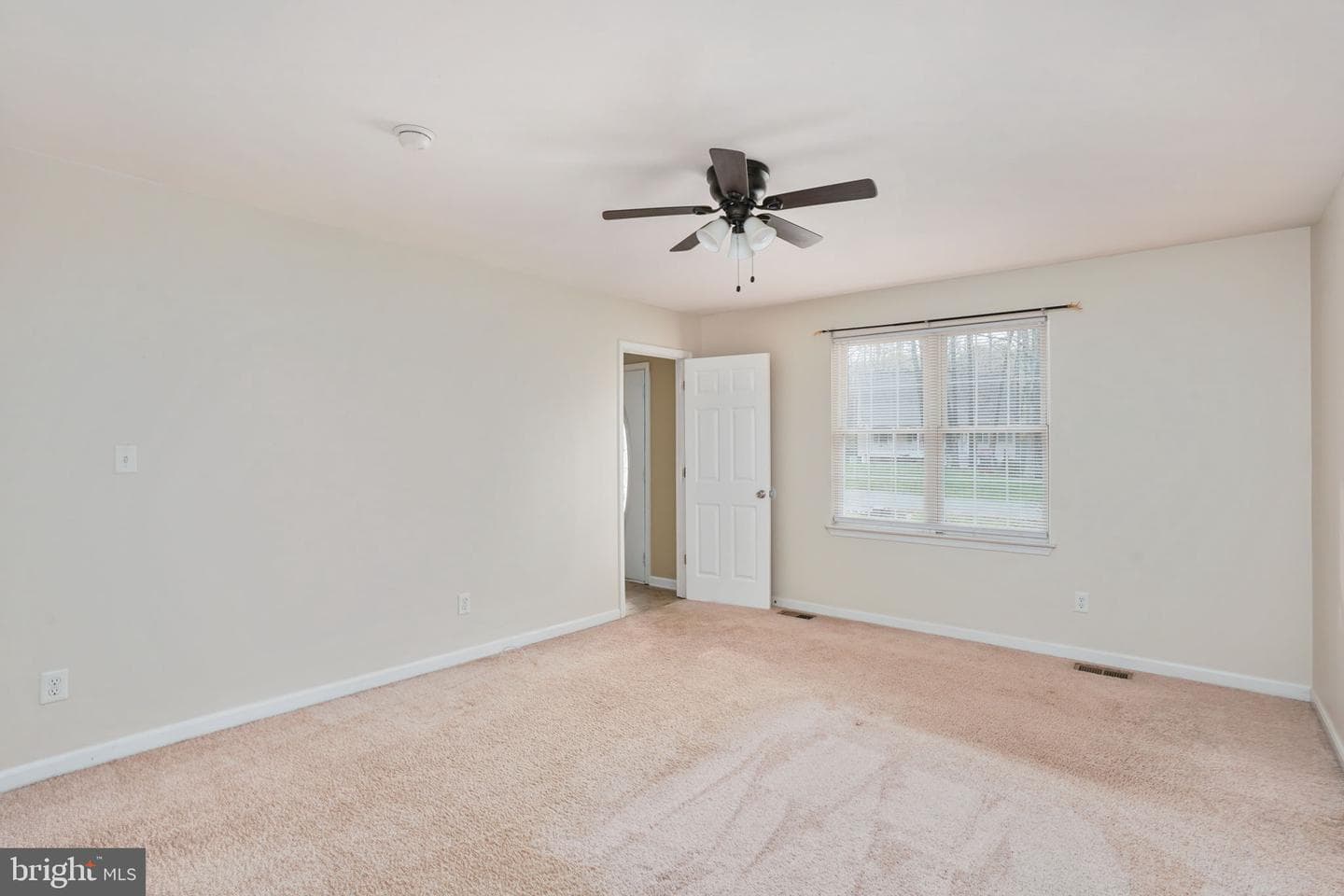 1109 French Court photo 25