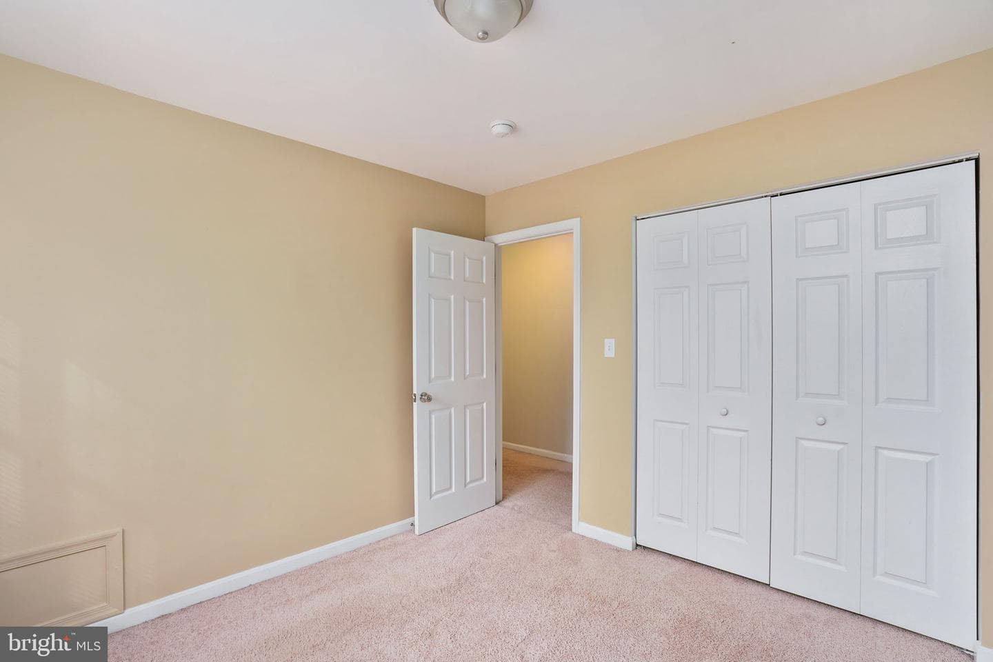 1109 French Court photo 33