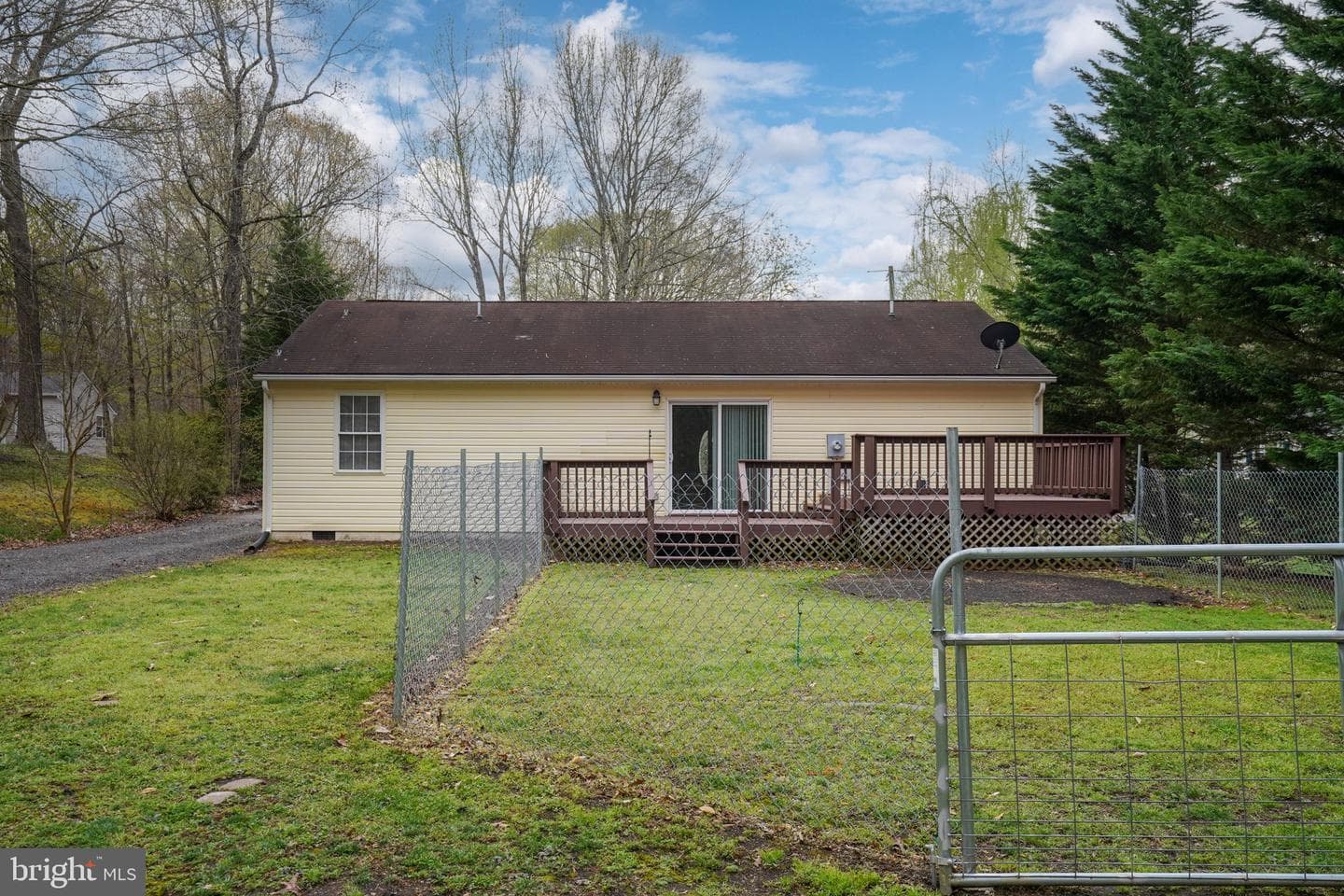 1109 French Court photo 41