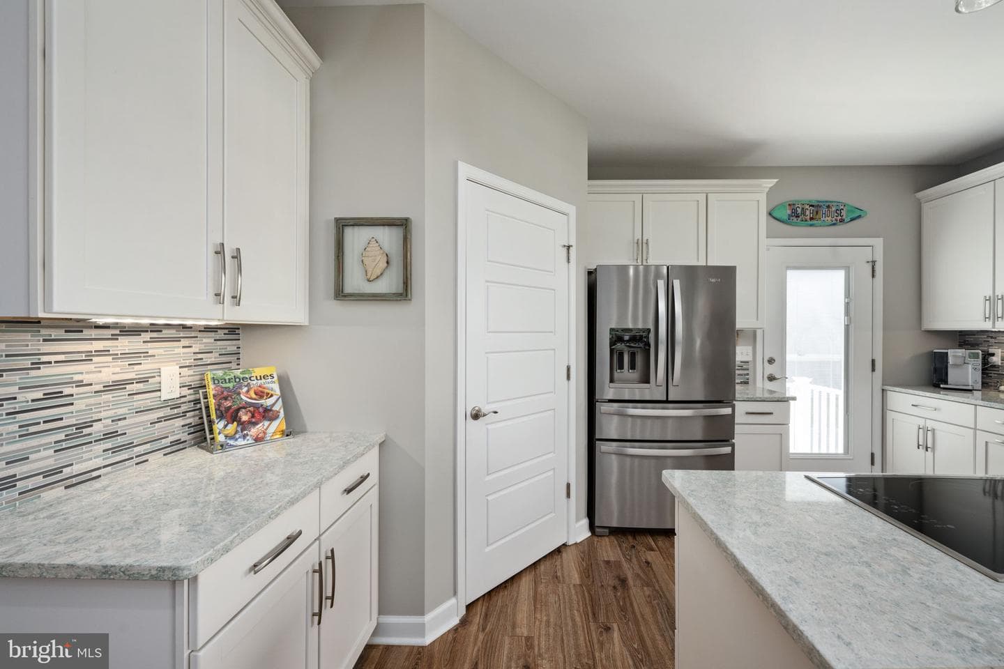 6134 5th Street photo 27