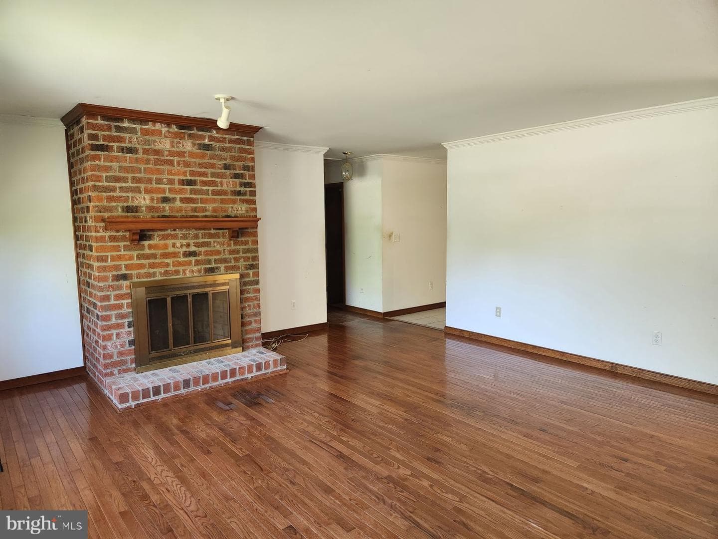 15498 Fleming Street photo 2