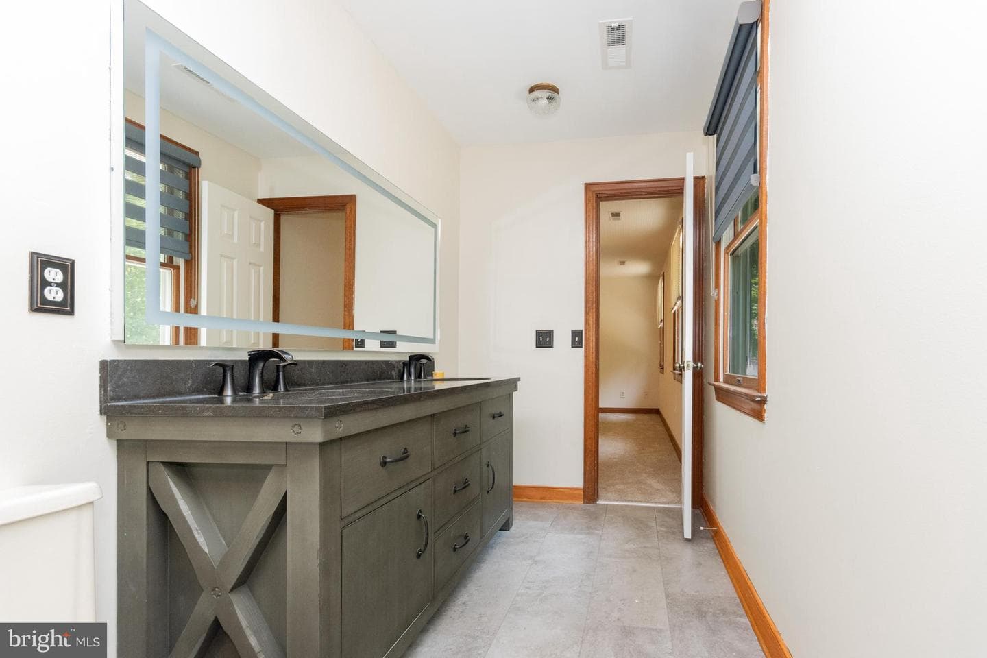 14264 Millbank Road photo 17