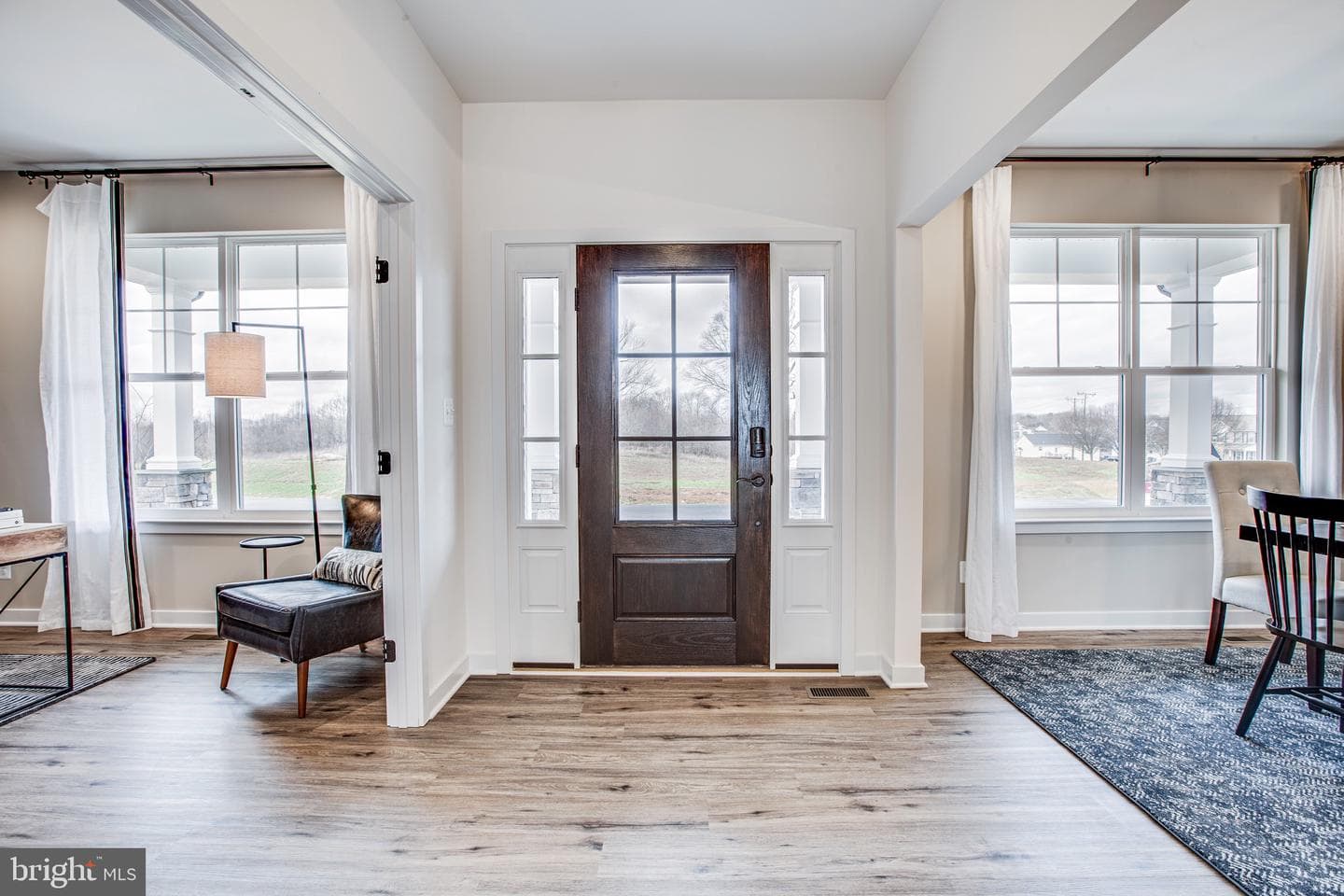 5229 Windsor Drive photo 3