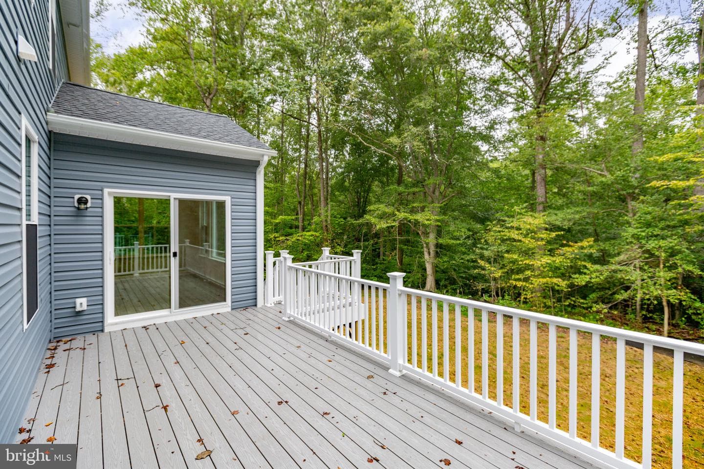 7445 Long Leaf Lane photo 3