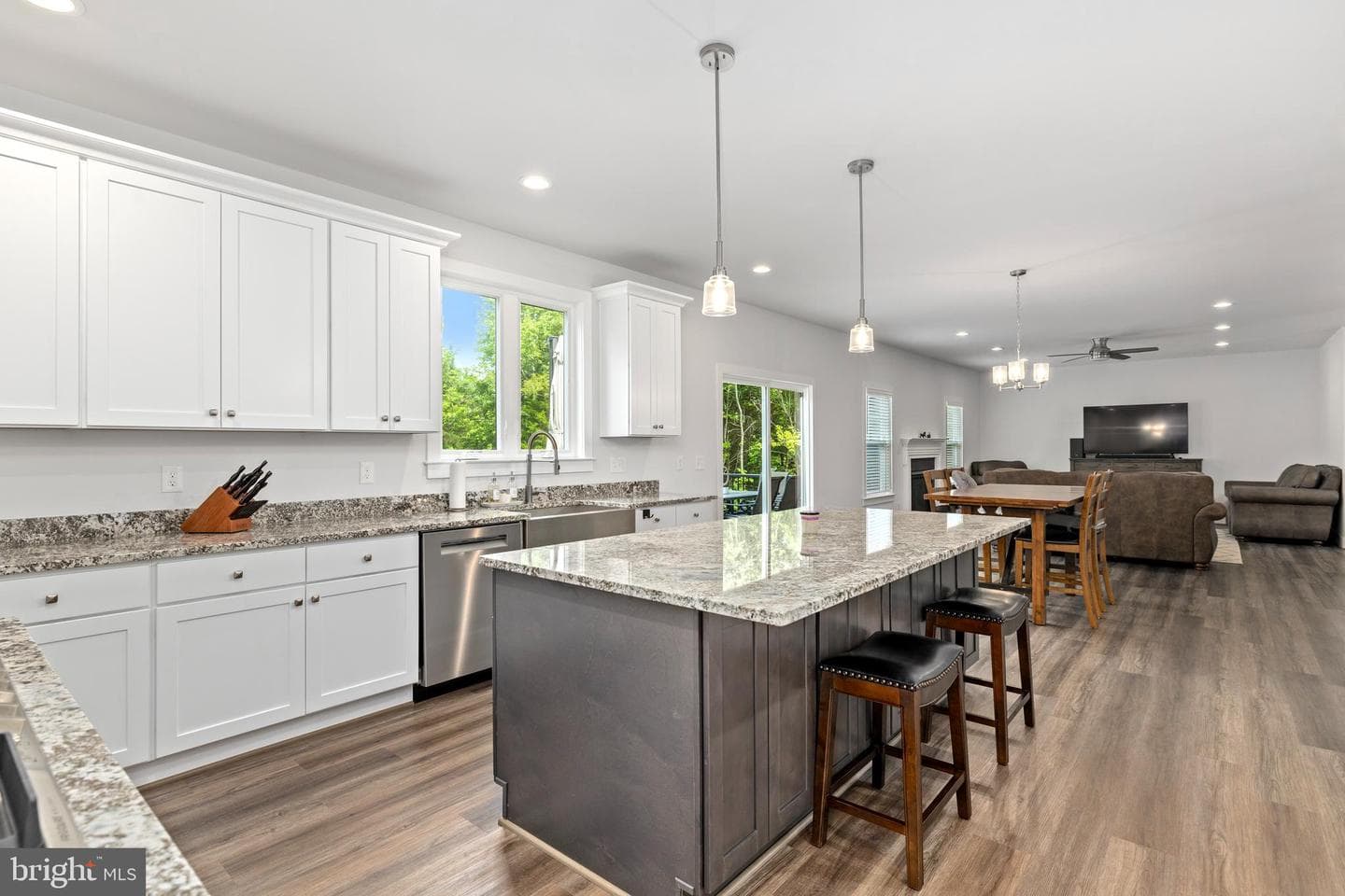 7856 Fitzhugh Lane photo 15