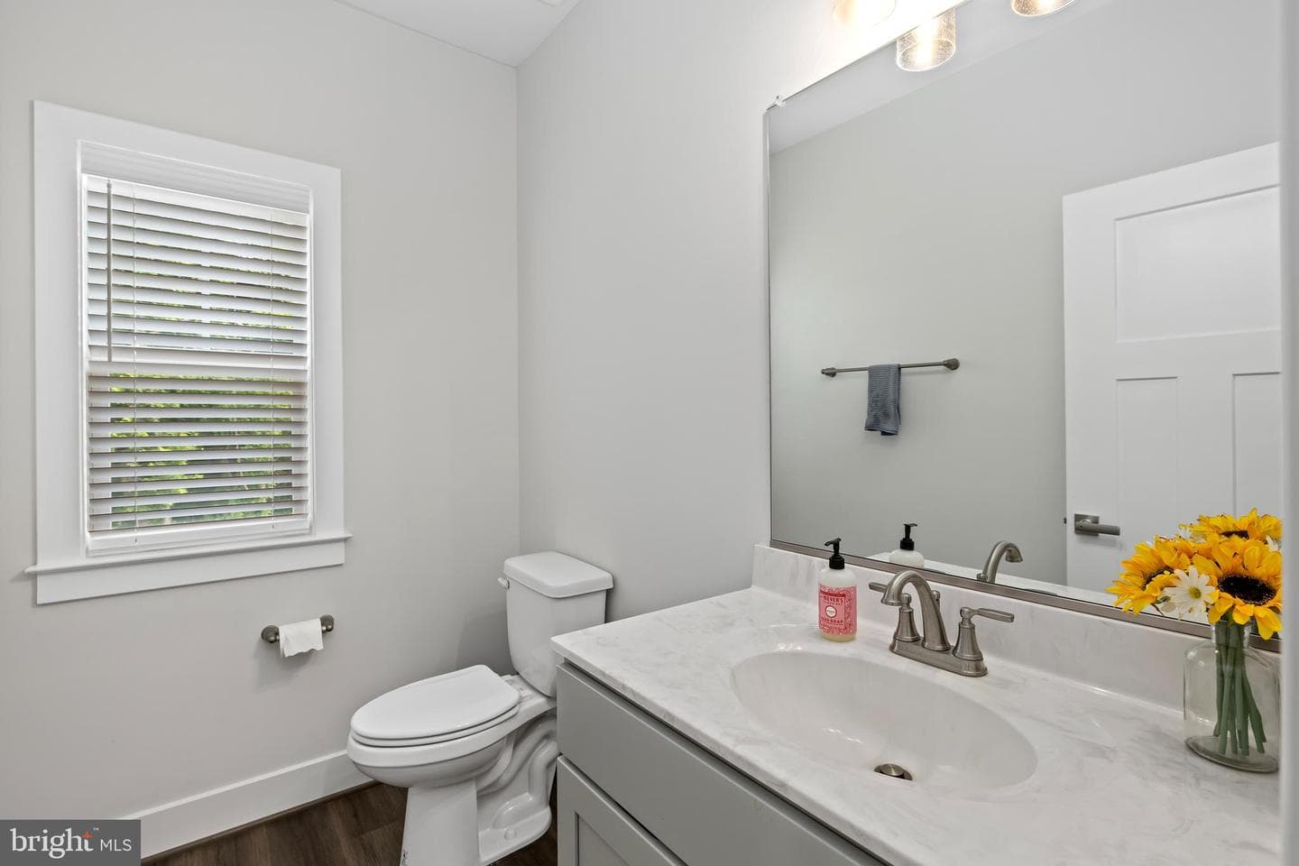 7856 Fitzhugh Lane photo 4