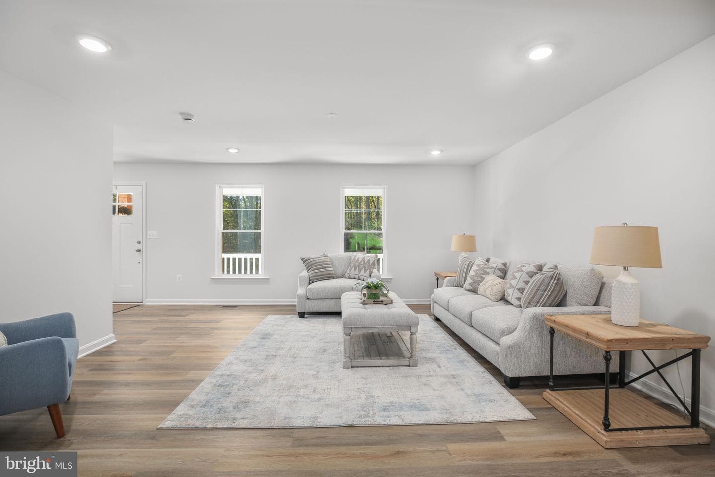 5055 Rose Avenue photo 10
