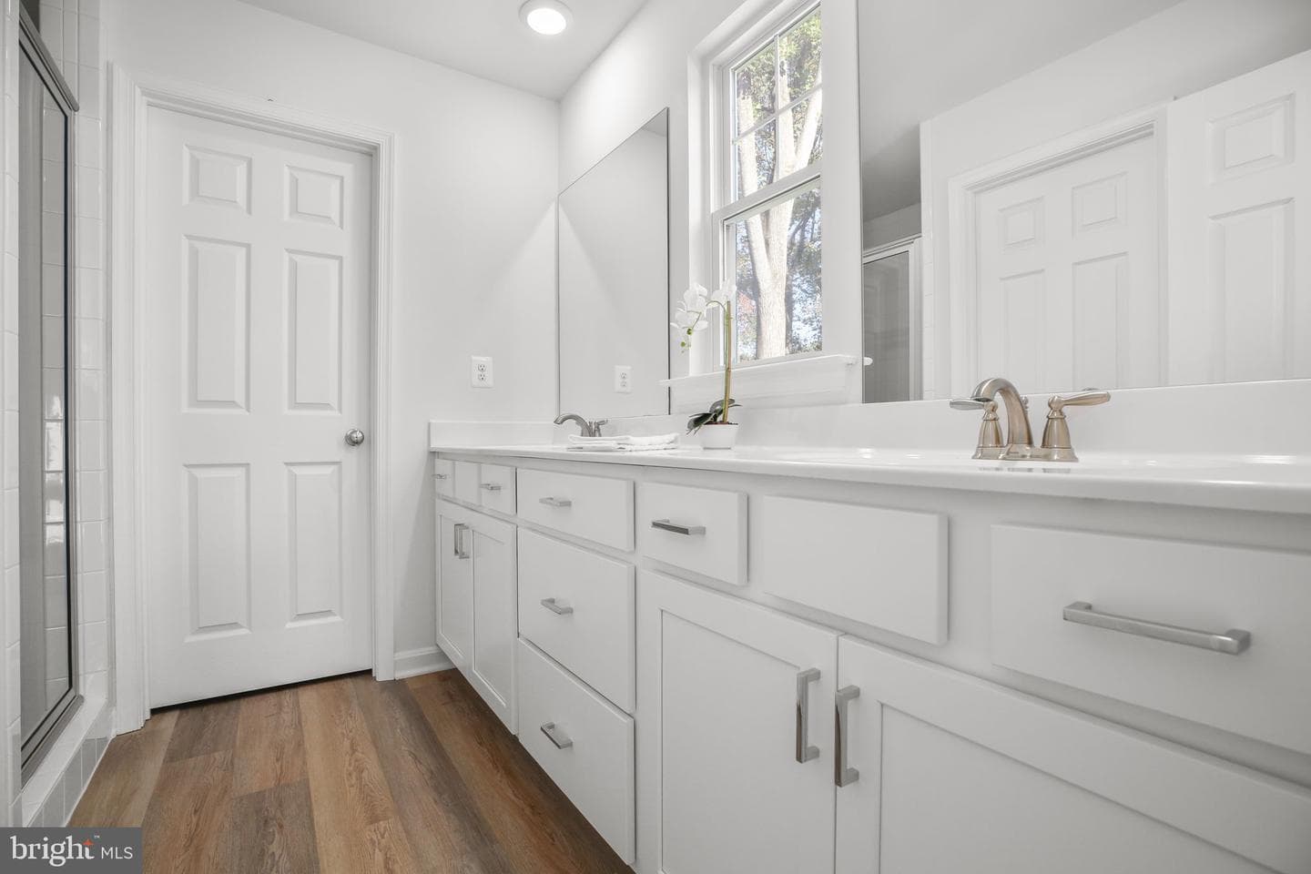 5055 Rose Avenue photo 22