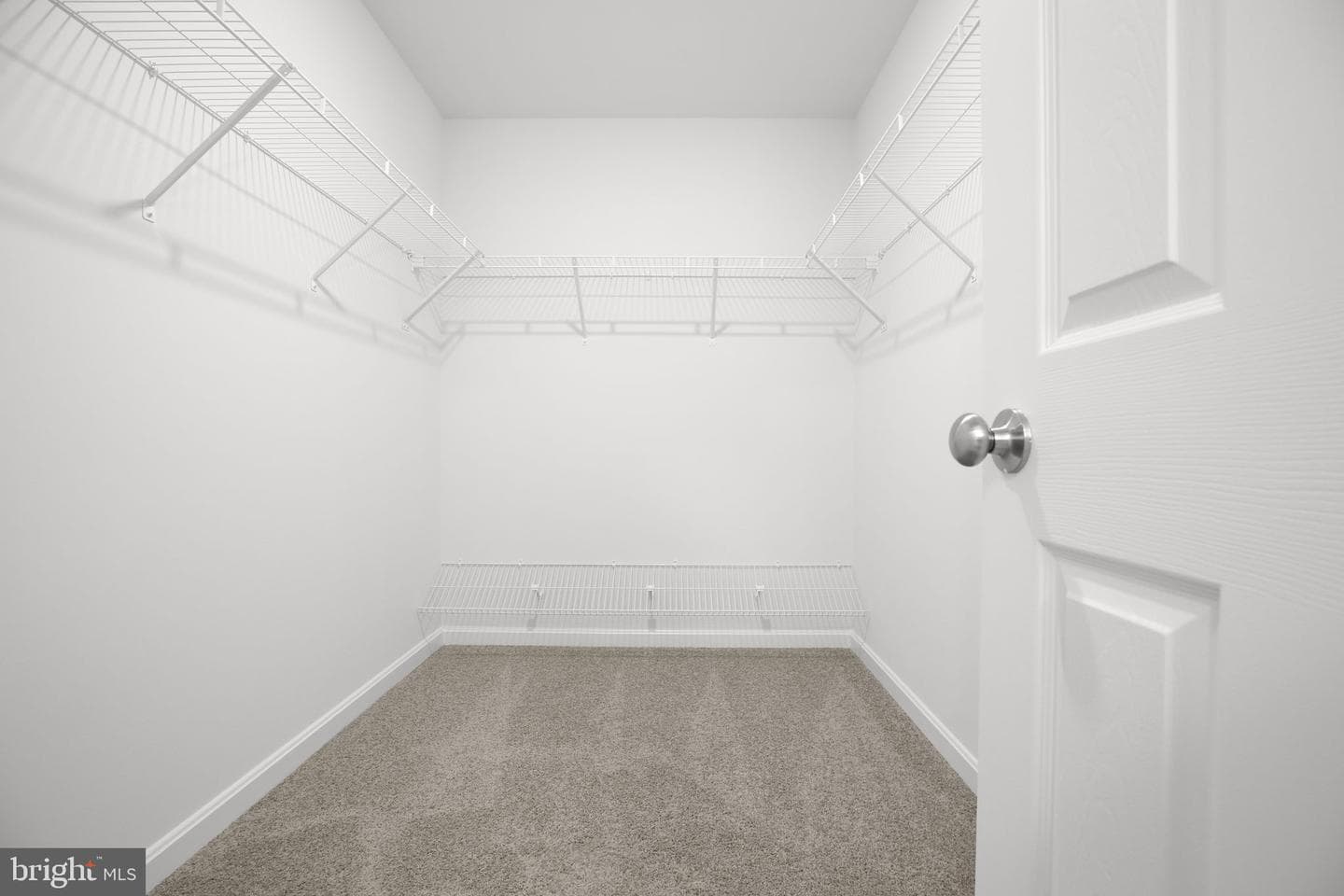 5055 Rose Avenue photo 23
