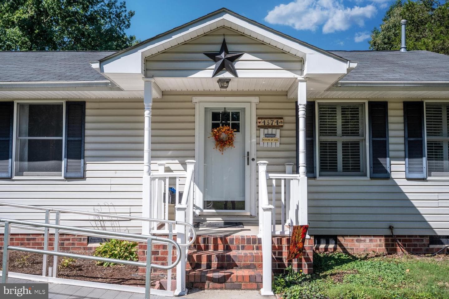4374 Albemarle Court photo 10