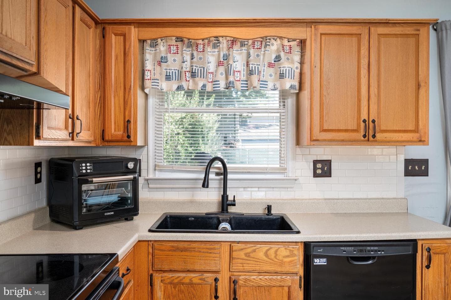 4374 Albemarle Court photo 23
