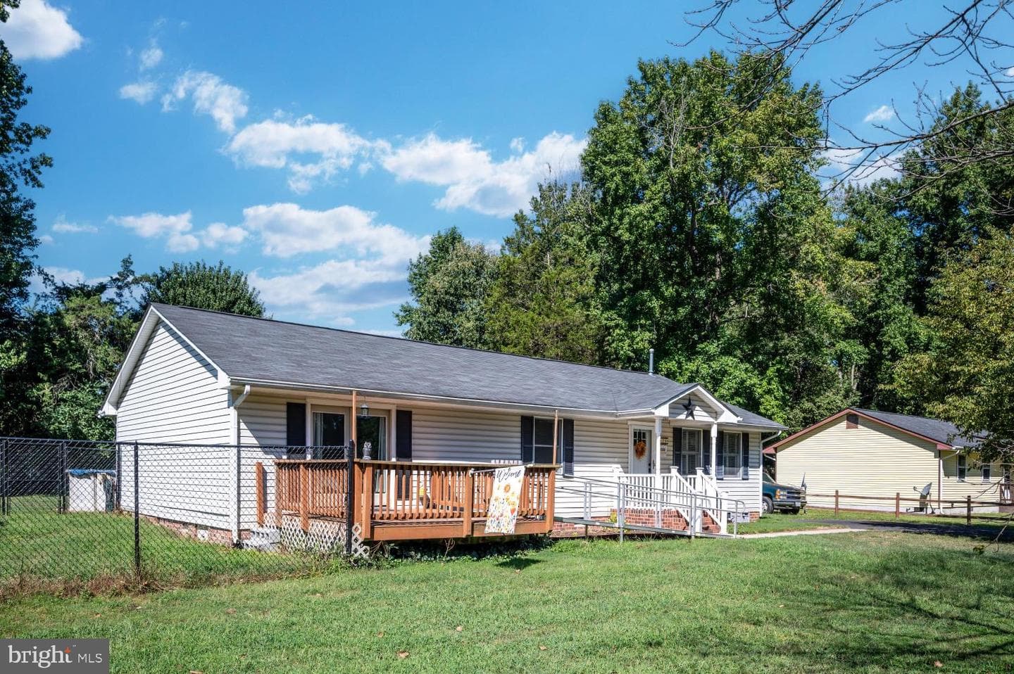 4374 Albemarle Court photo 3