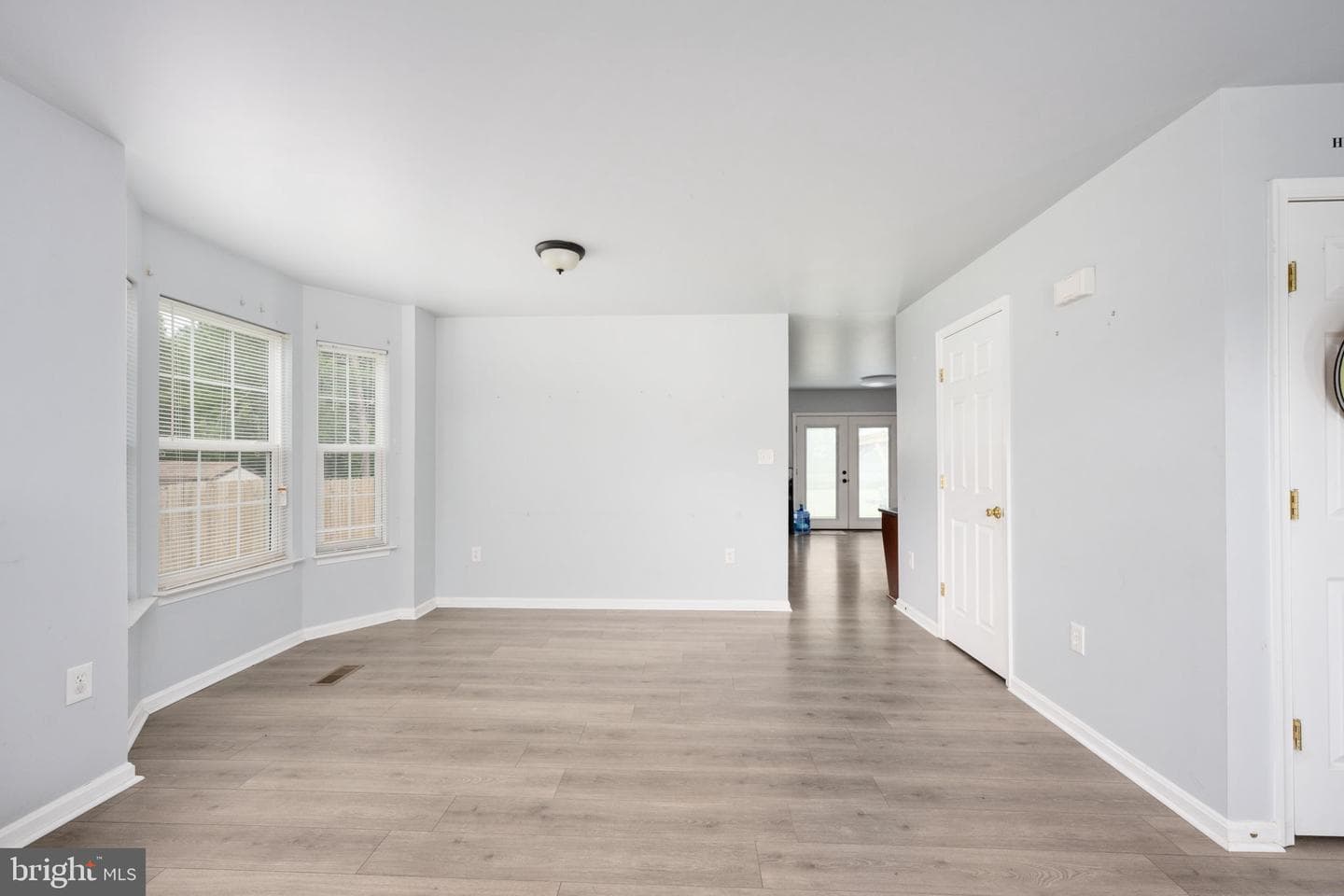 8477 Newton Lane photo 11