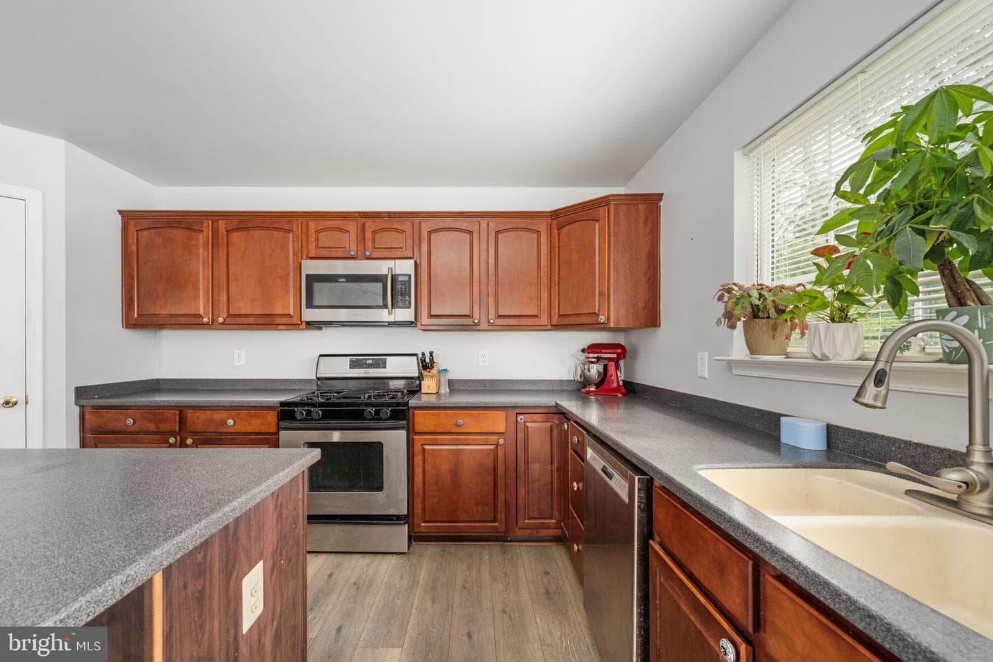 8477 Newton Lane photo 15