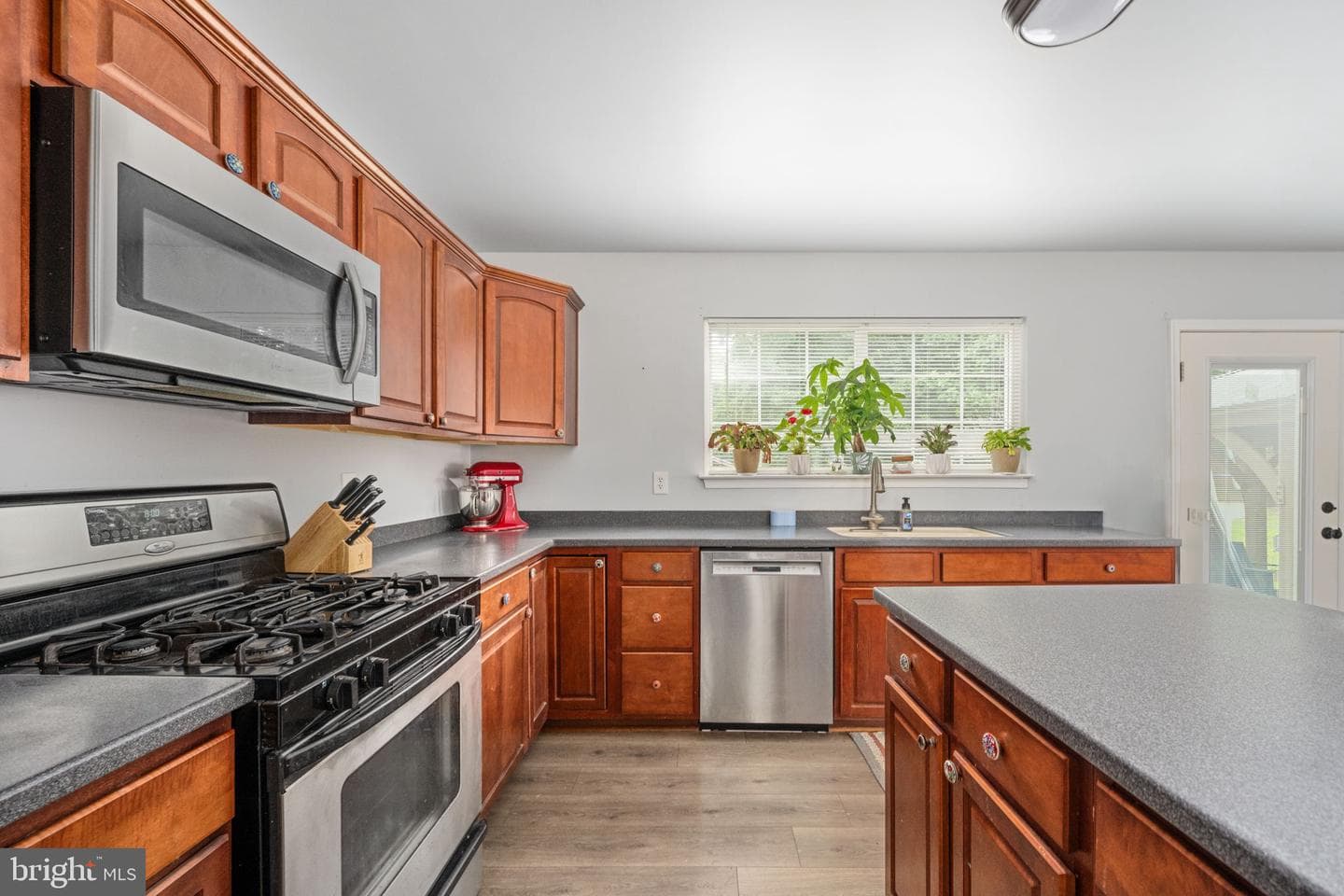 8477 Newton Lane photo 17