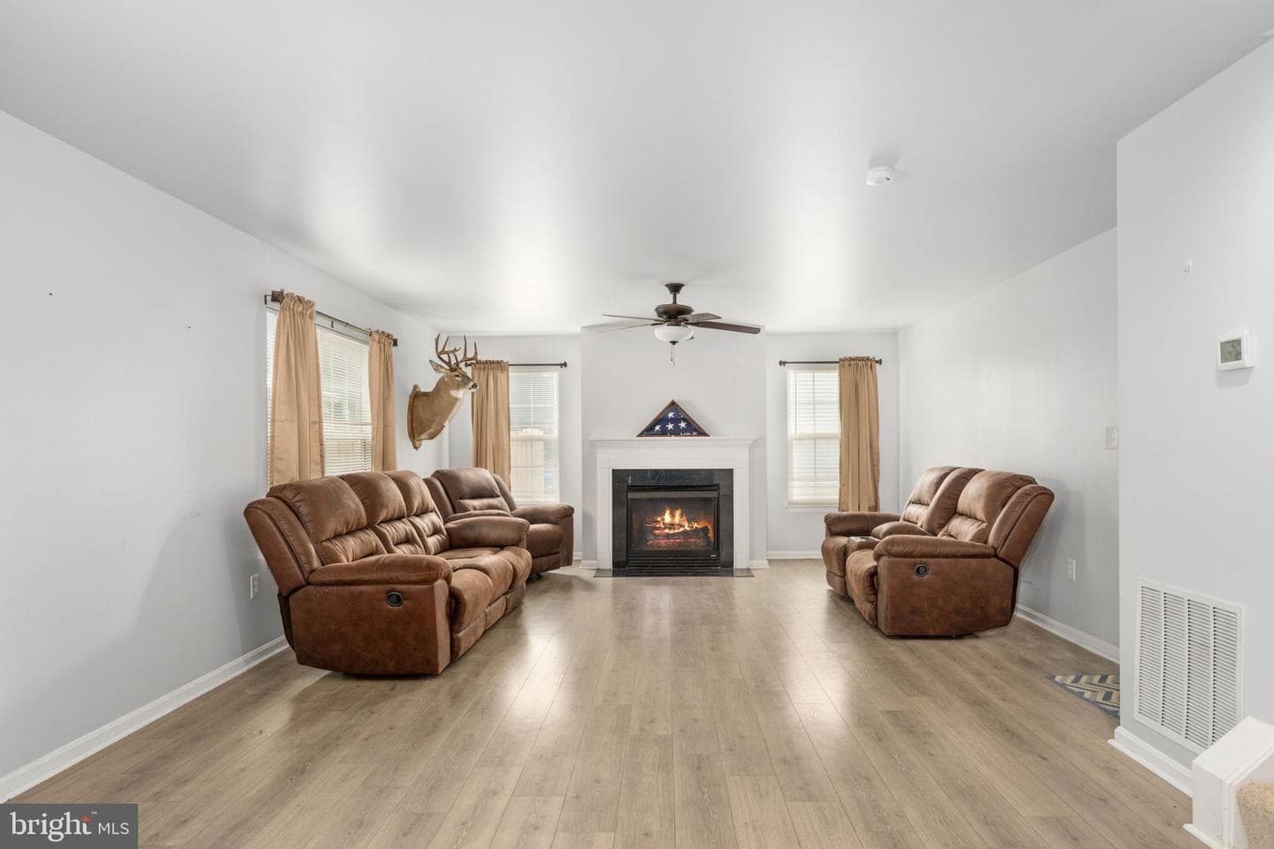 8477 Newton Lane photo 3