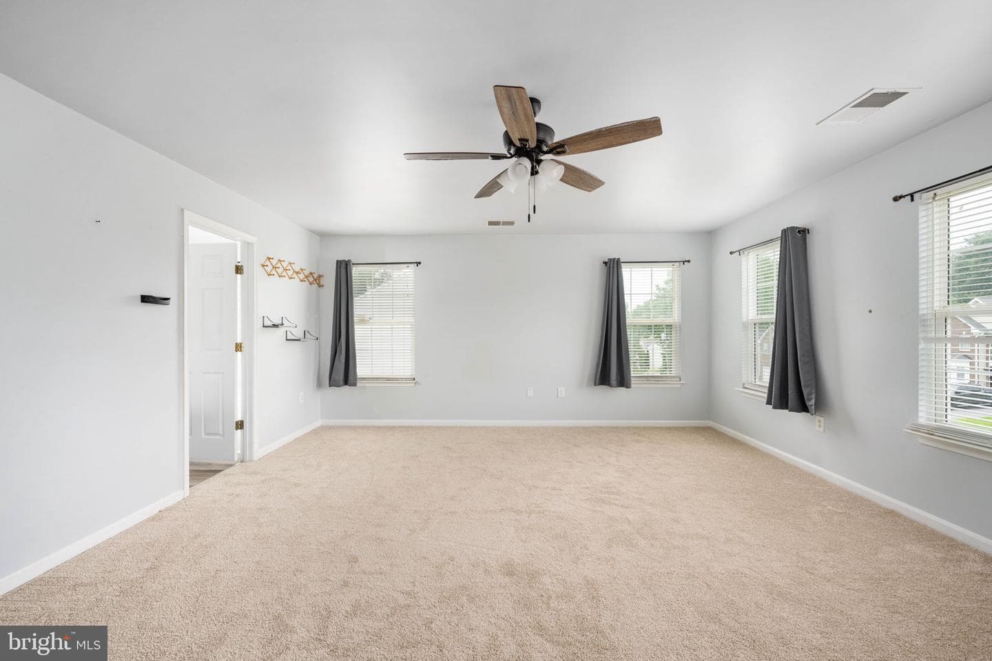 8477 Newton Lane photo 36
