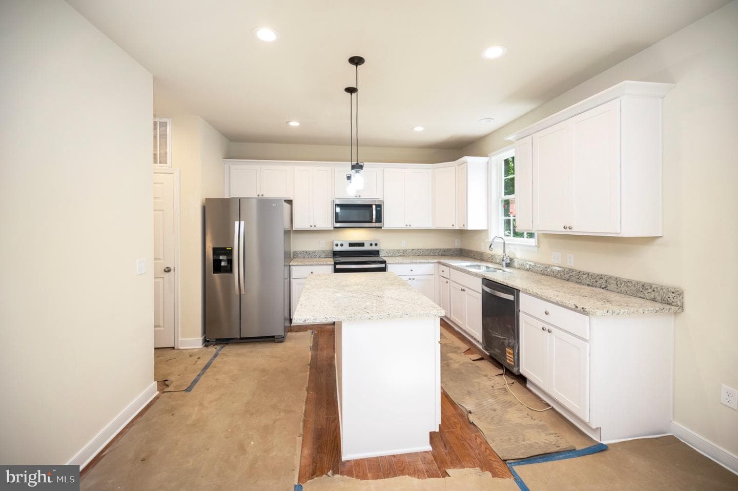 6077 Hamlin Circle photo 19