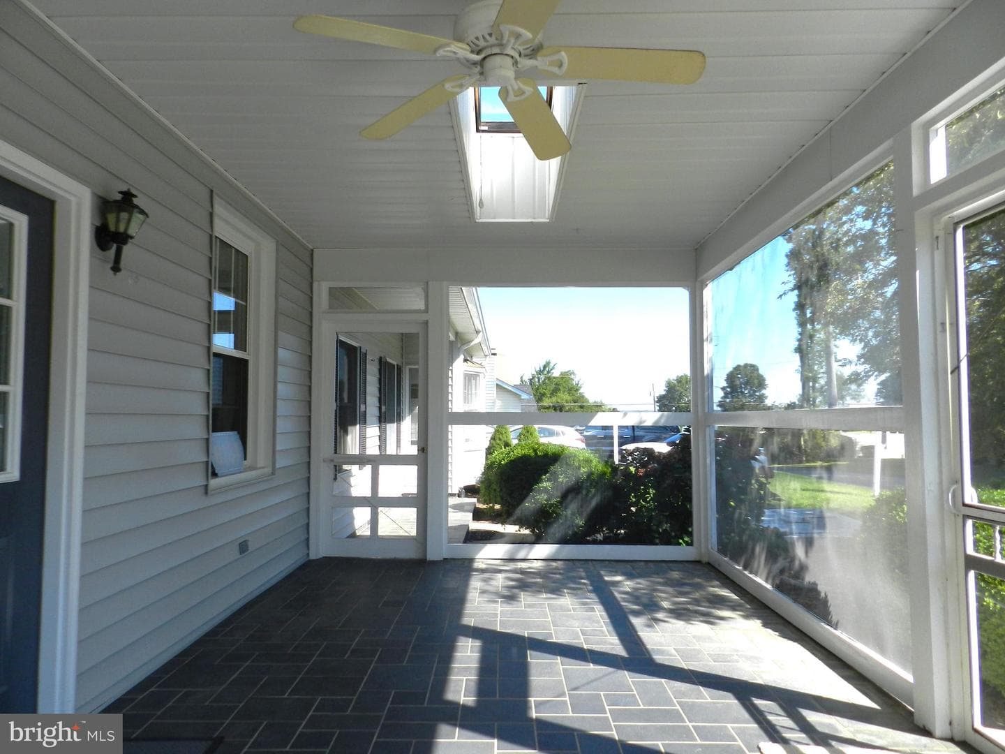 6134 8th Street photo 4
