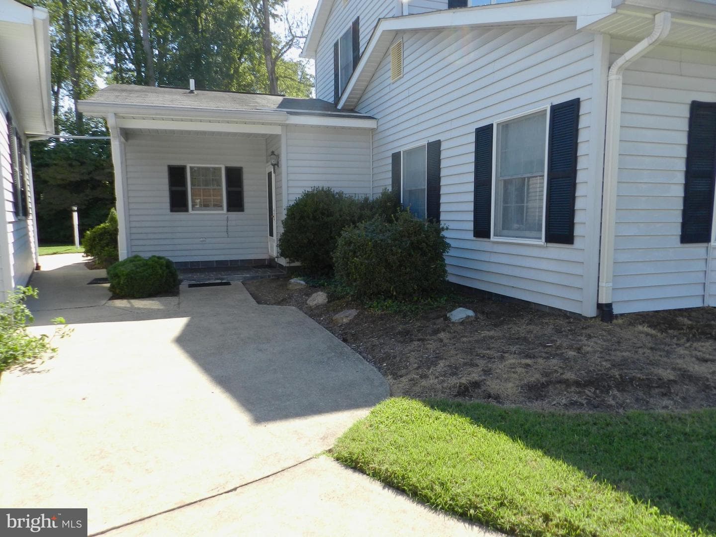 6134 8th Street photo 41