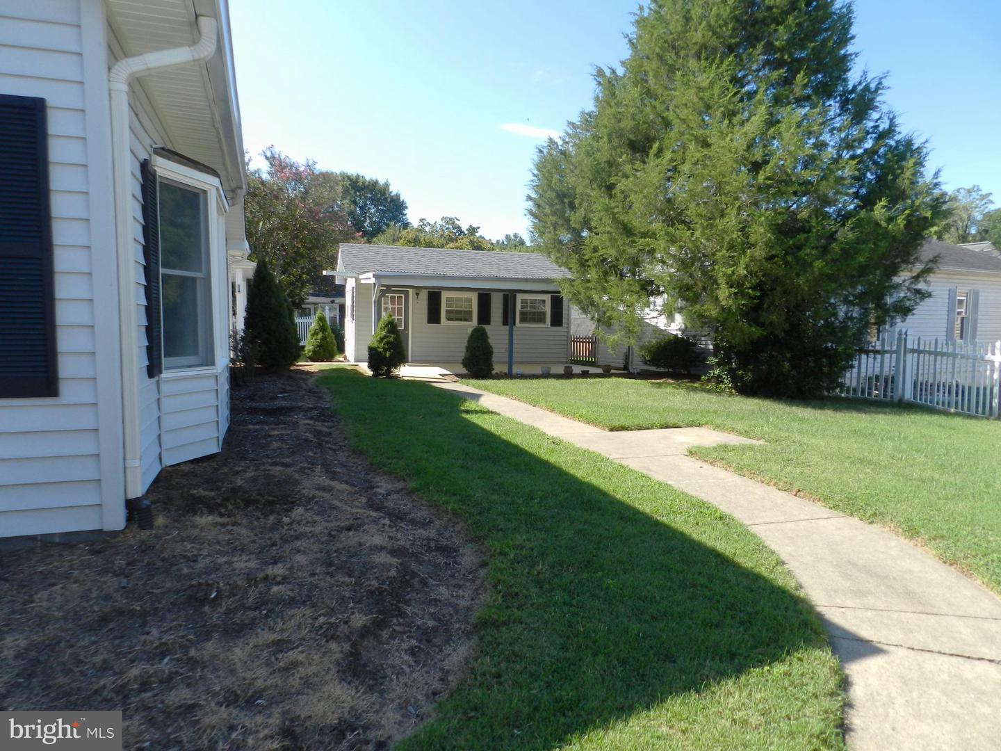 6134 8th Street photo 43