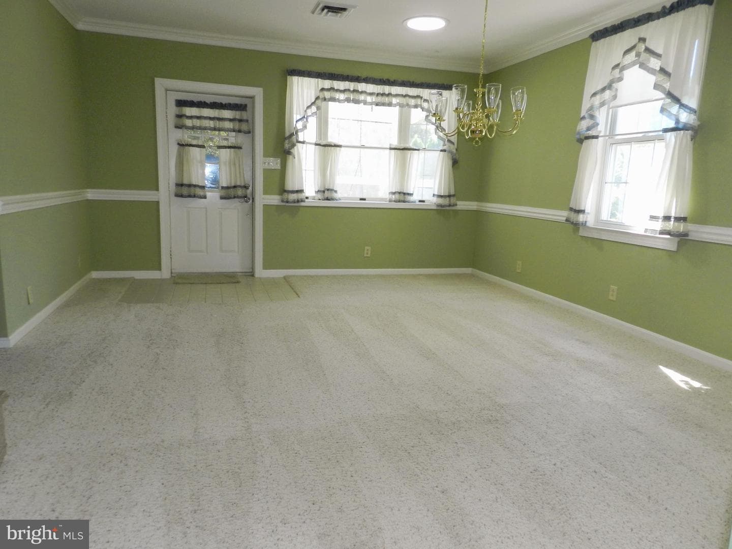 6134 8th Street photo 9