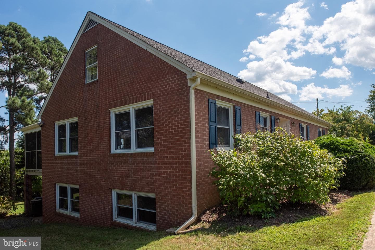 1225 Woodstock Road photo 76