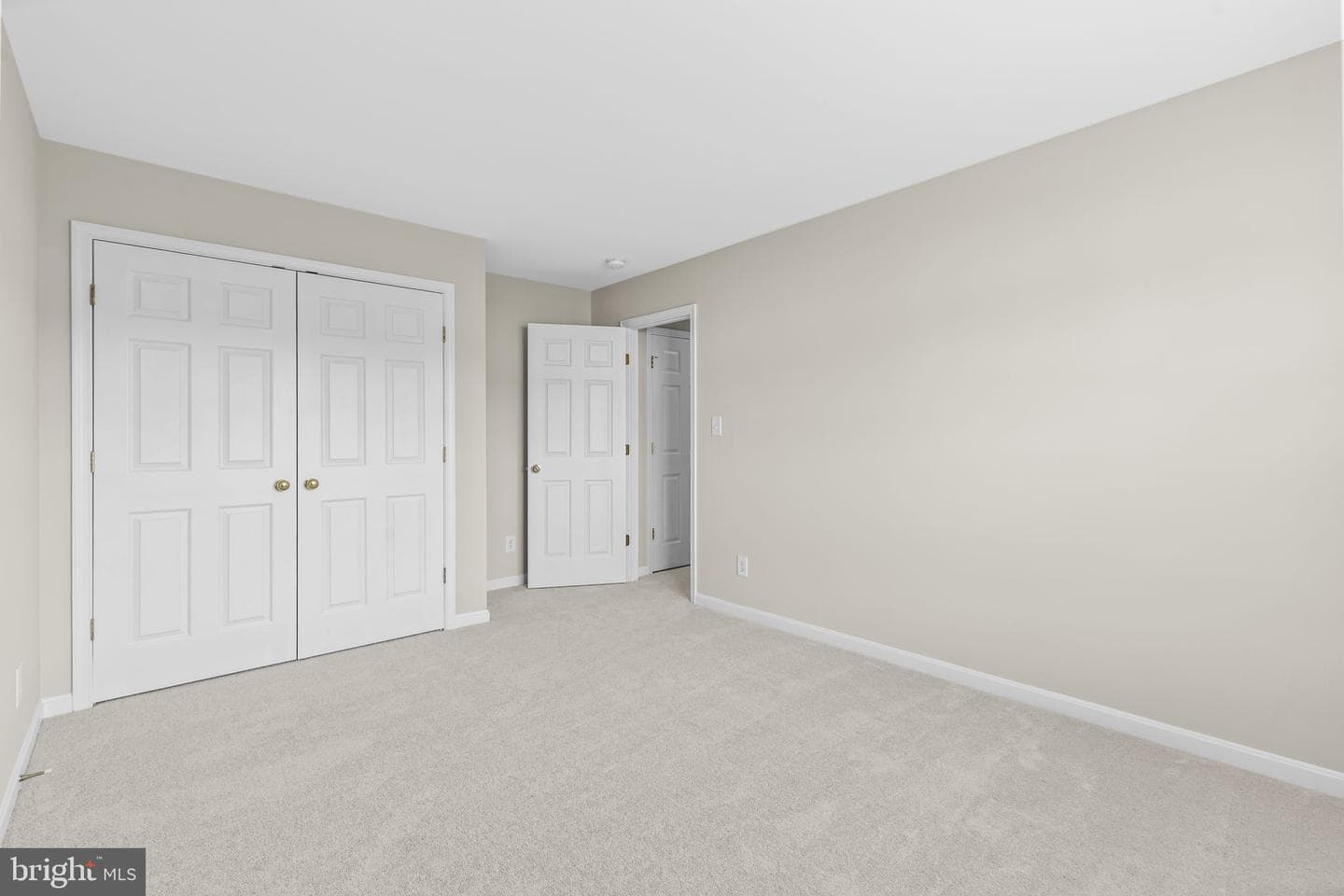 6187 McCarthy Drive photo 40