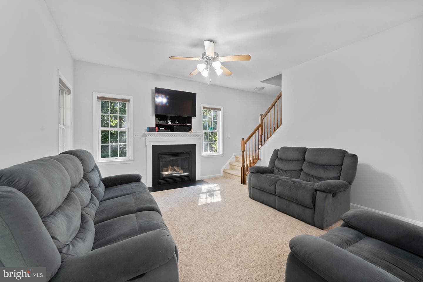 9501 Barbaras Way photo 16