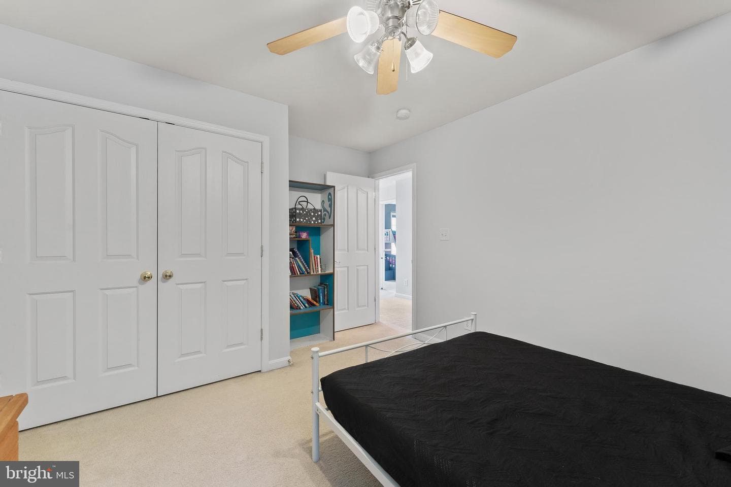 9501 Barbaras Way photo 32