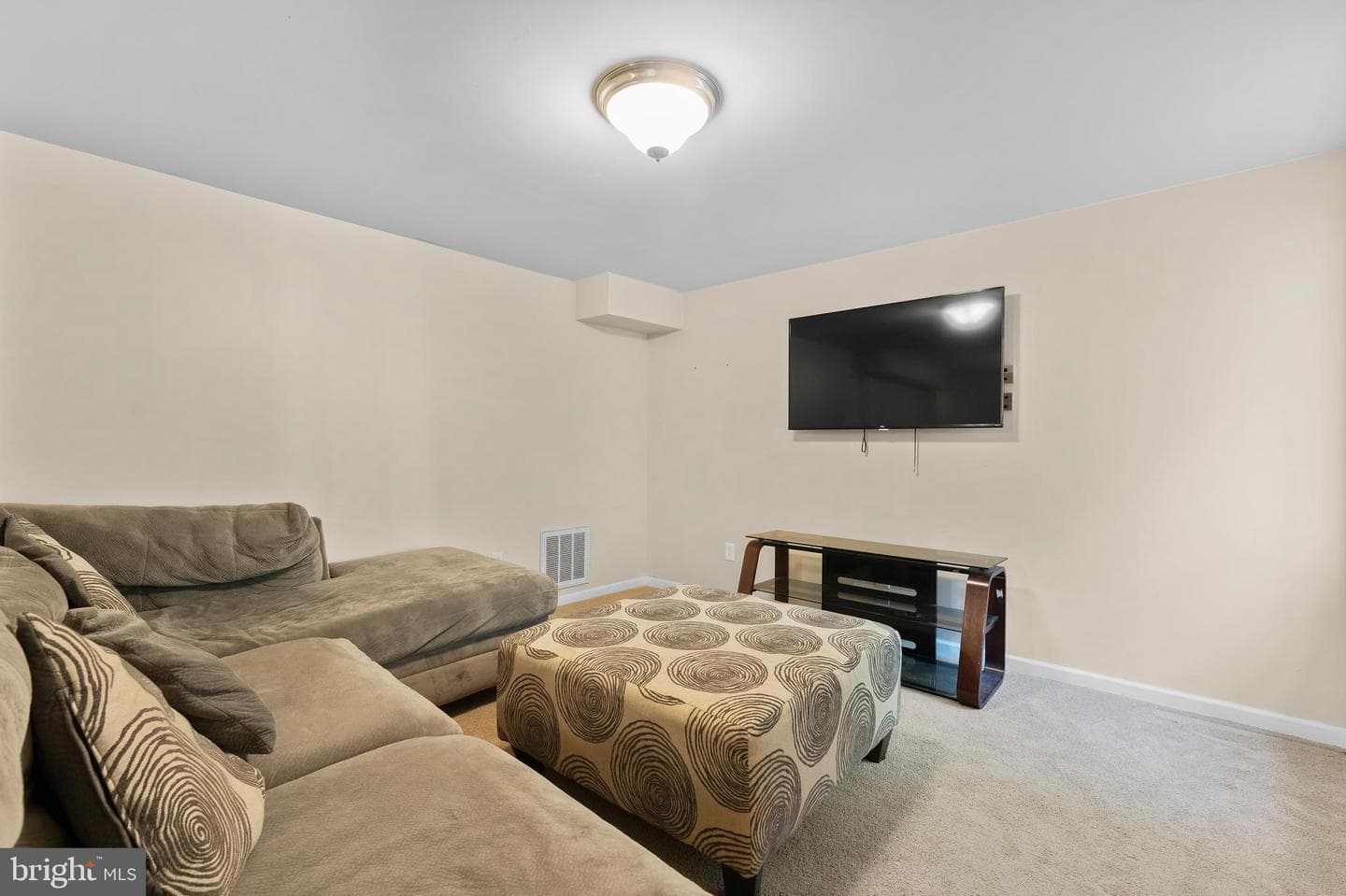 9501 Barbaras Way photo 38
