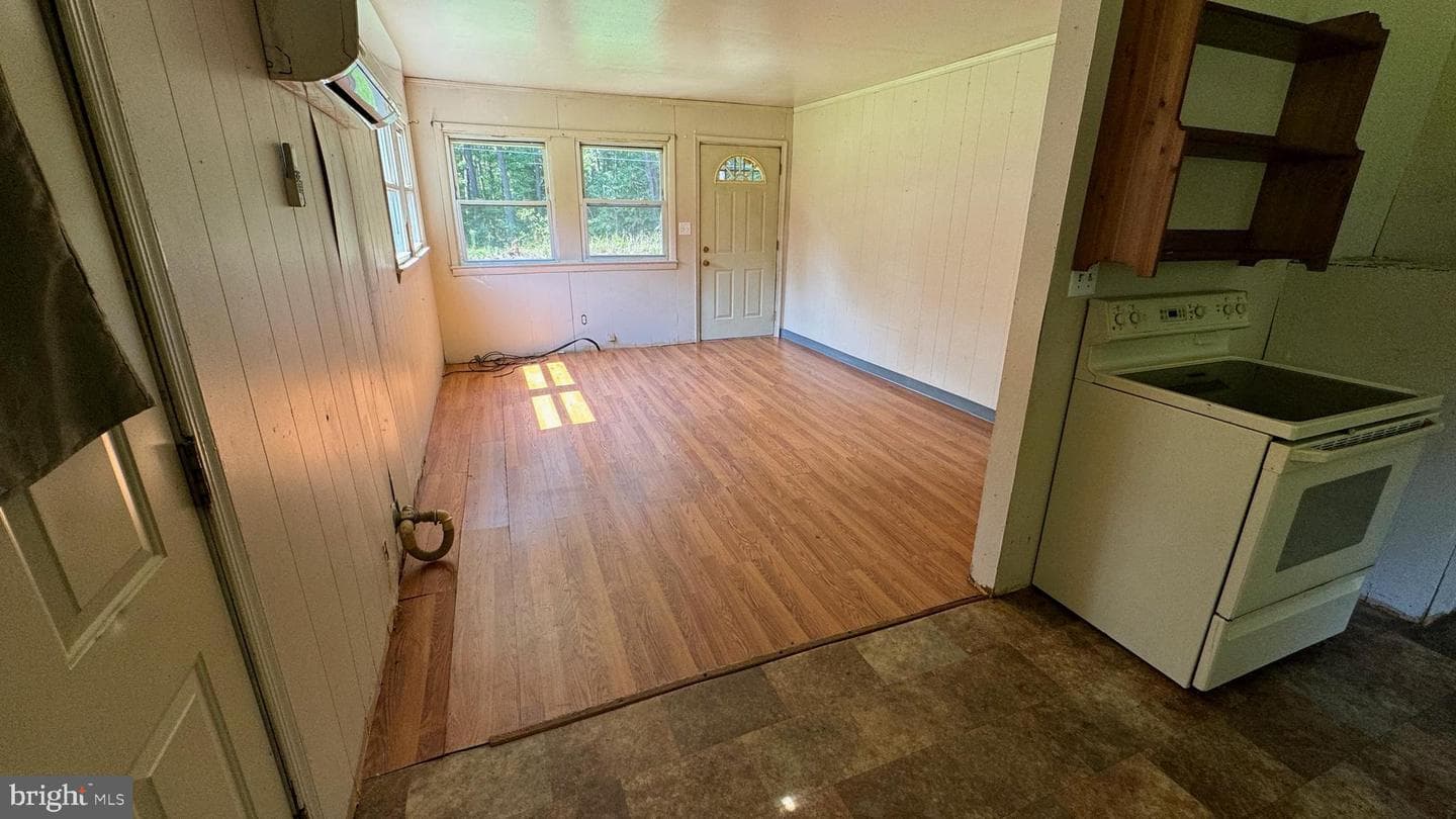14405 Millbank Road photo 12