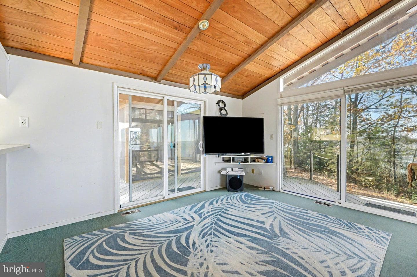16031 Arthur Road photo 10