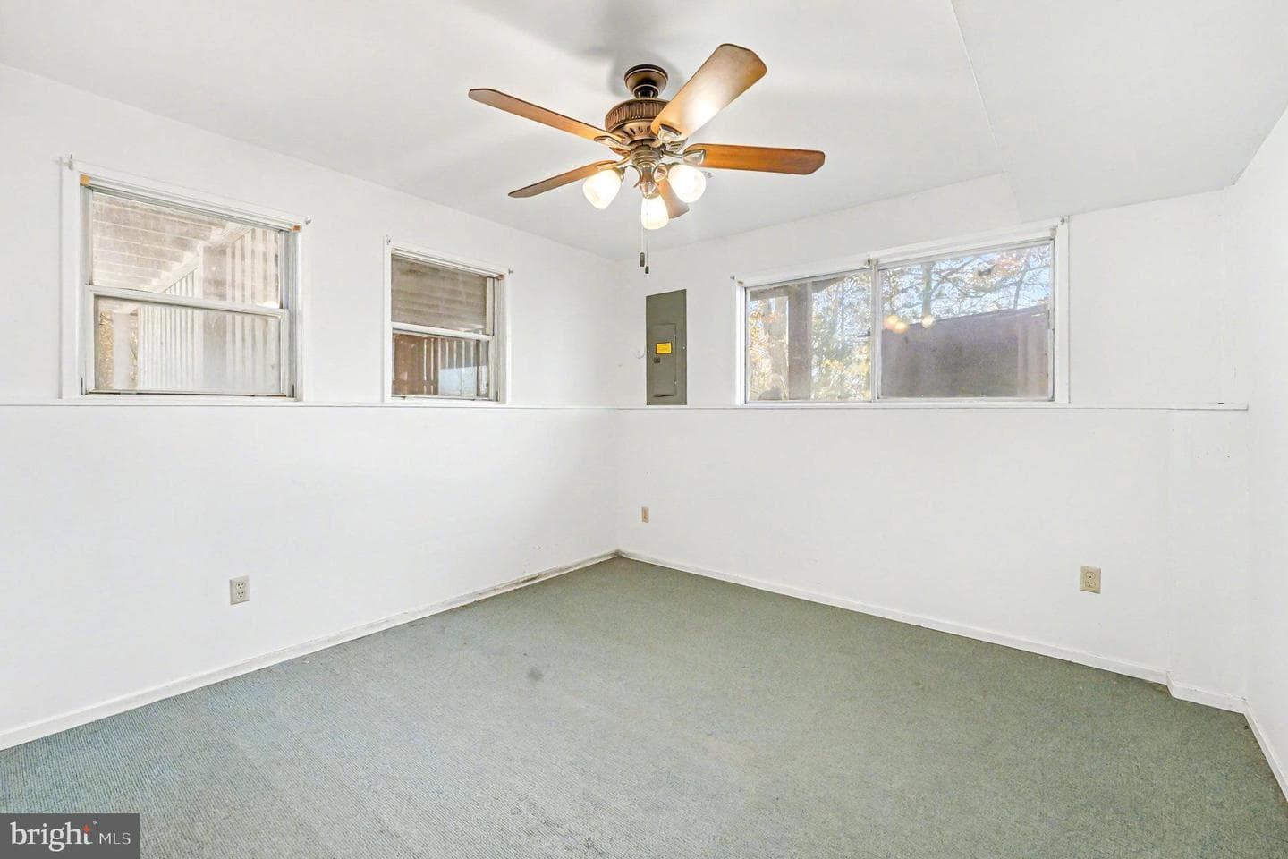 16031 Arthur Road photo 21