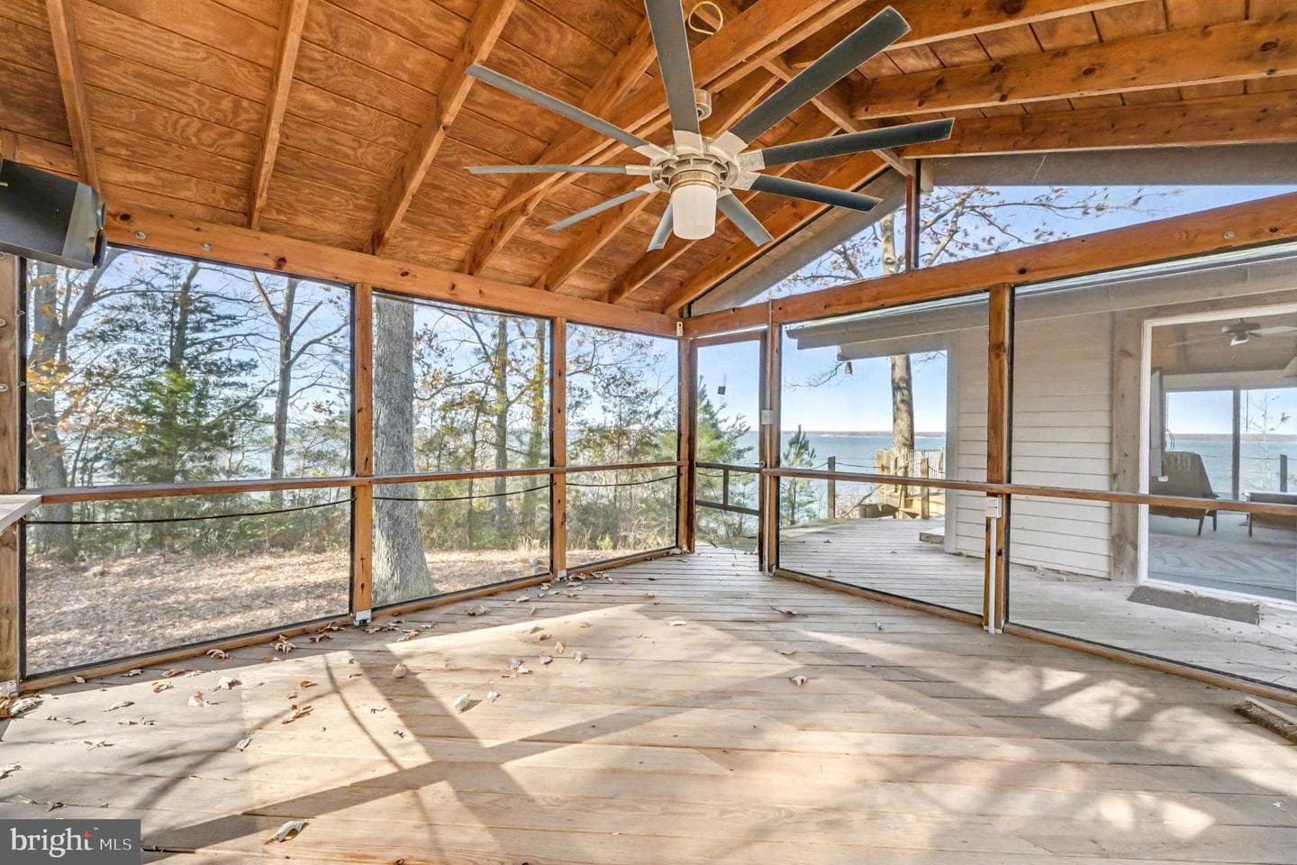 16031 Arthur Road photo 9