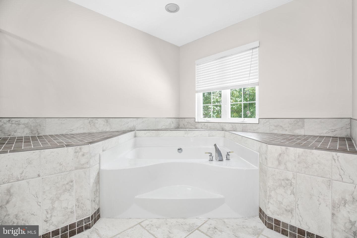 11366 Caledon Road photo 29