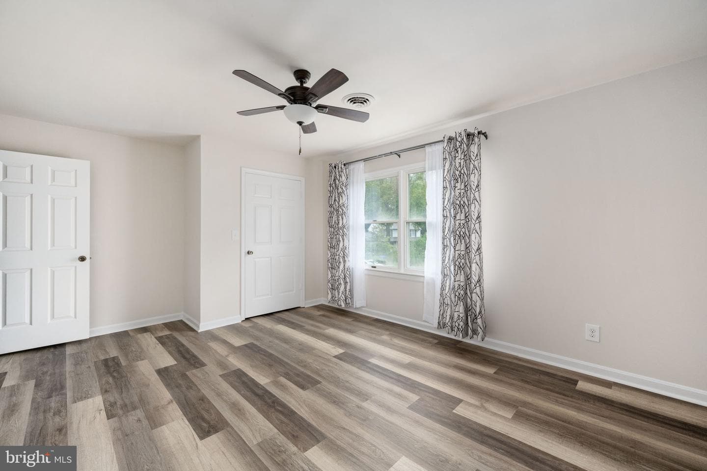 15460 Fleming Street photo 29