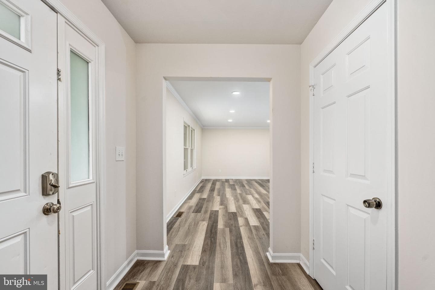 15460 Fleming Street photo 9
