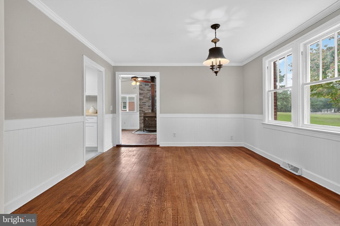 10048 Dahlgren Road photo 13