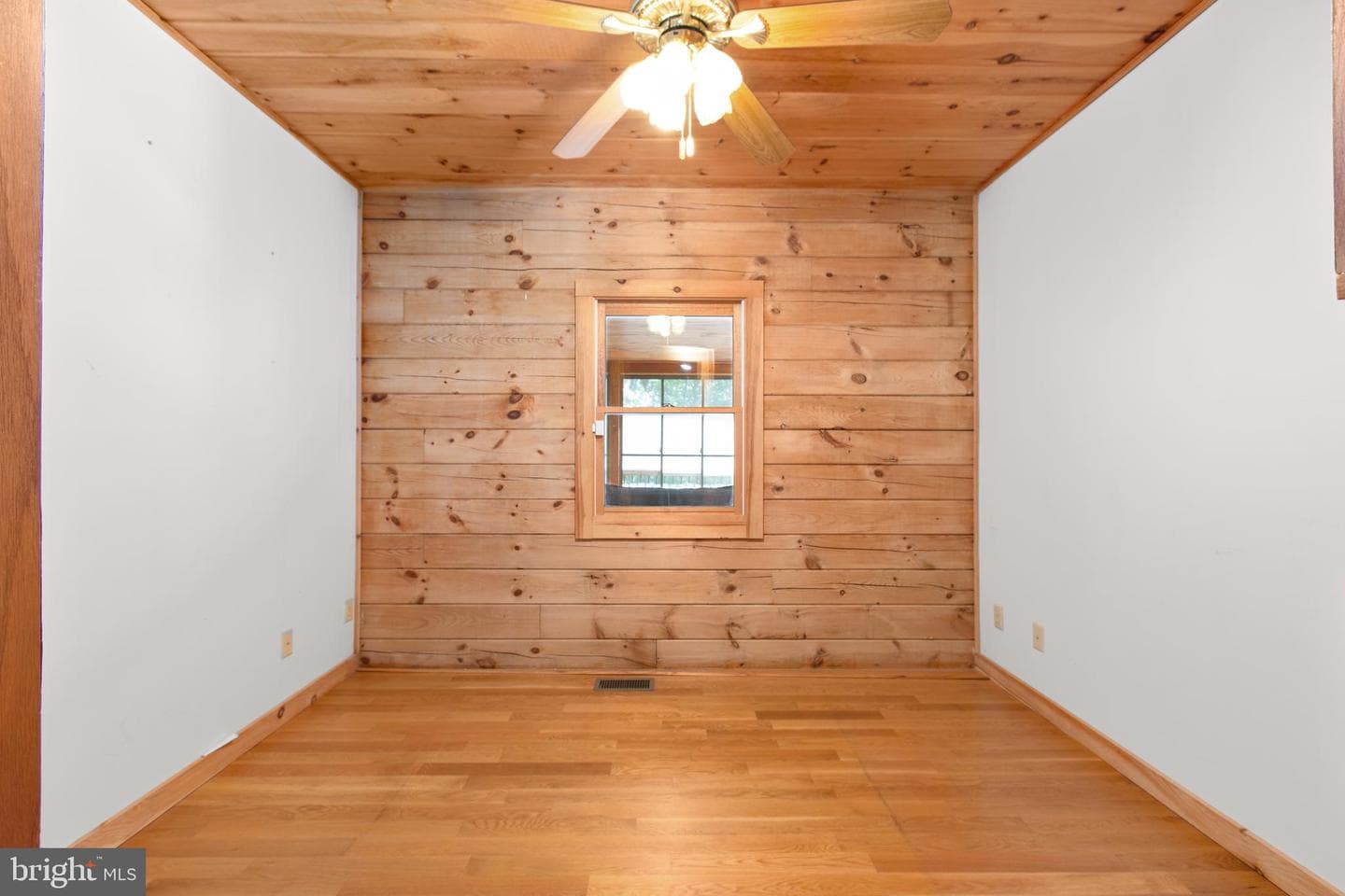 13328 Granview Road photo 17