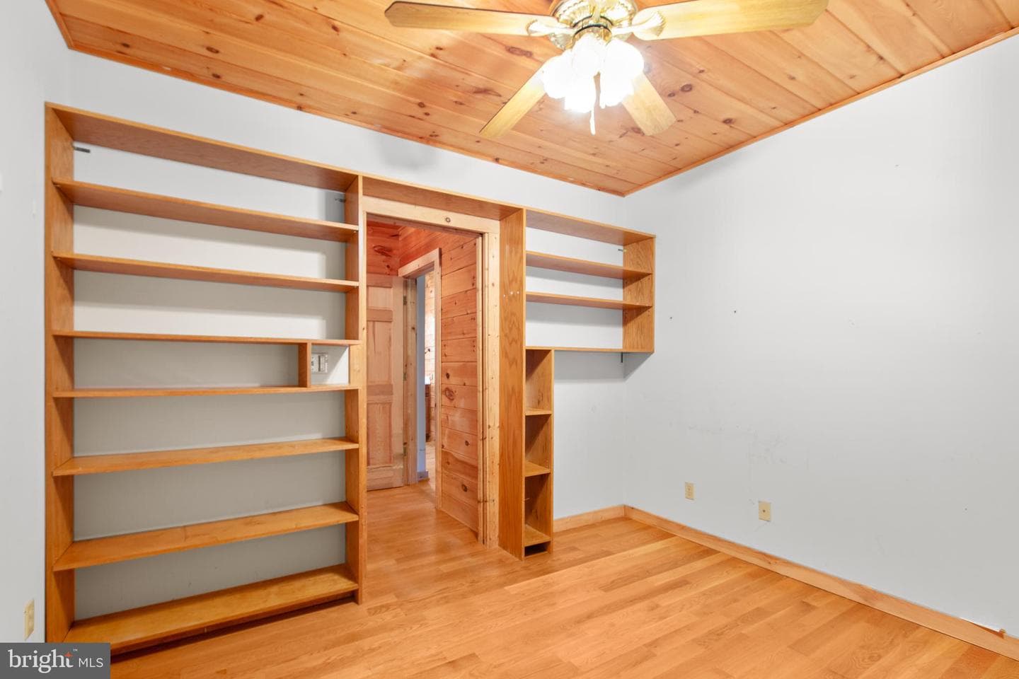 13328 Granview Road photo 18