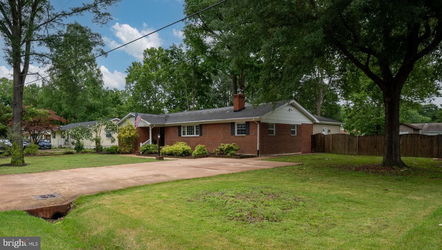 5379 Payne Drive photo 3