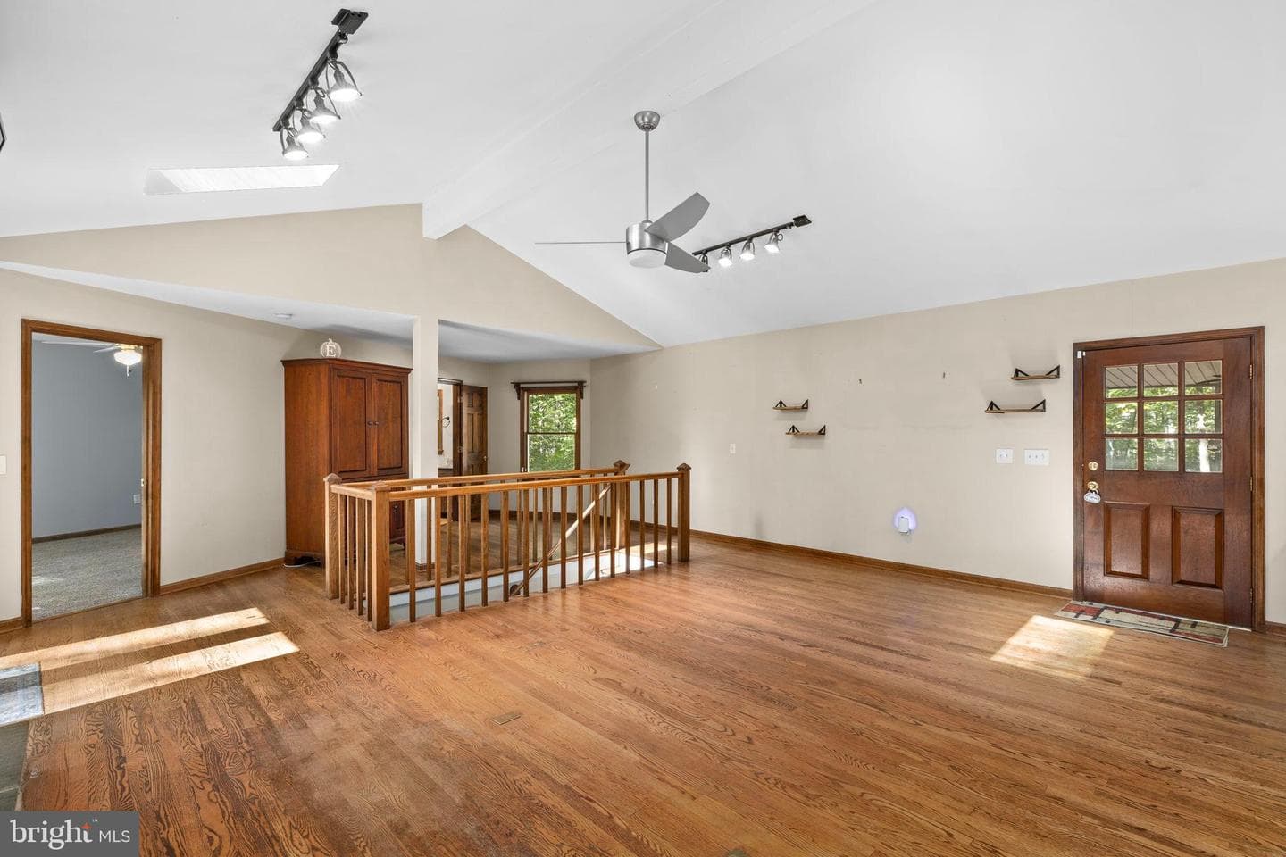 6025 Winston Place photo 12