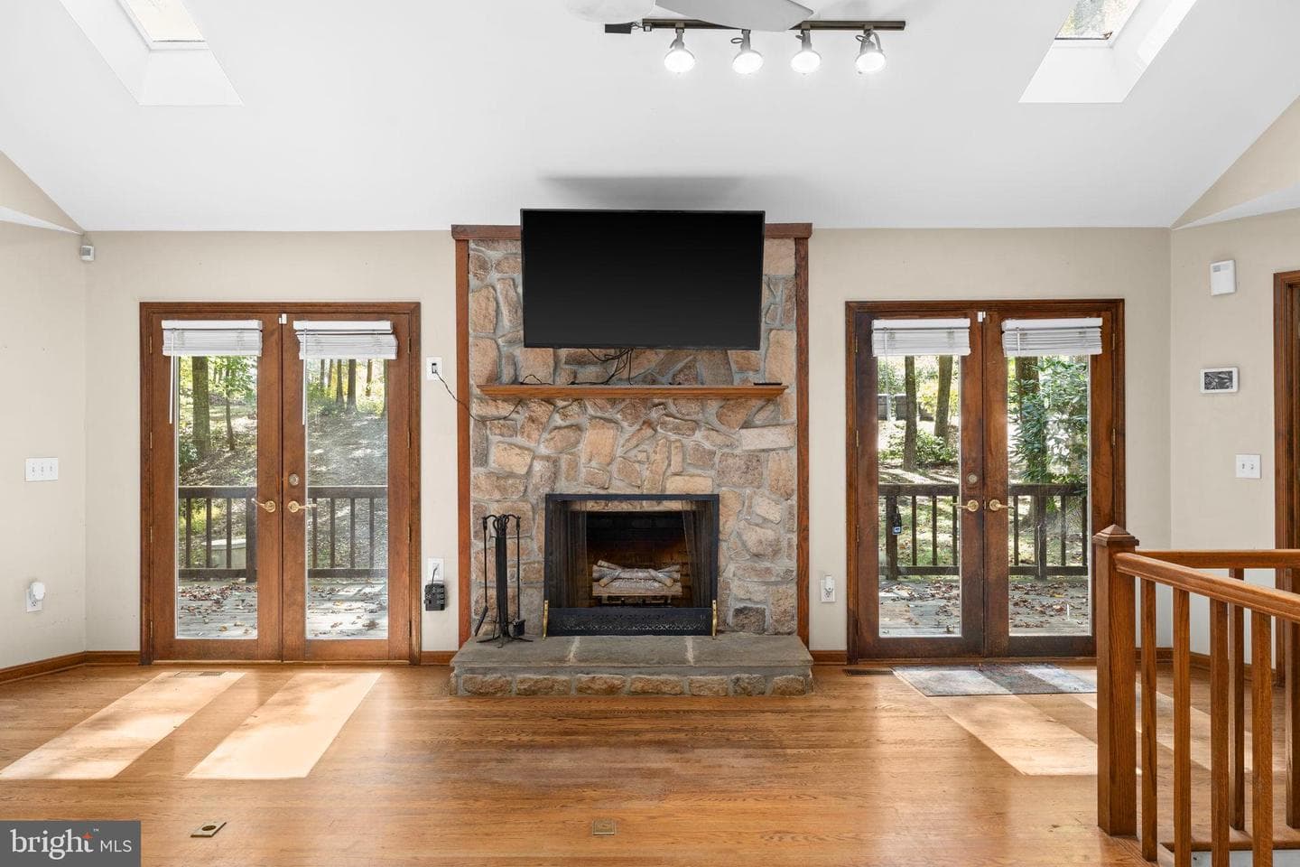 6025 Winston Place photo 19